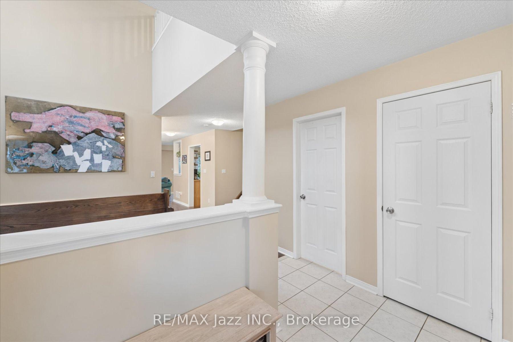 Photo 9 of 1312 Langley Circle, Oshawa, Pinecrest — HOMEH