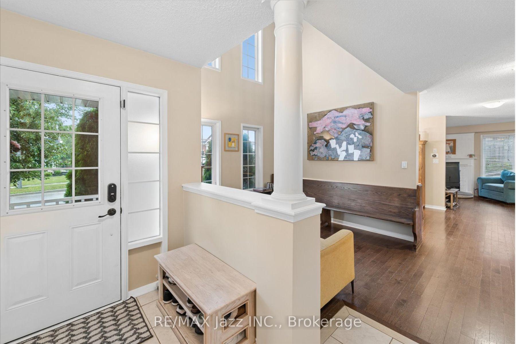 Photo 10 of 1312 Langley Circle, Oshawa, Pinecrest — HOMEH