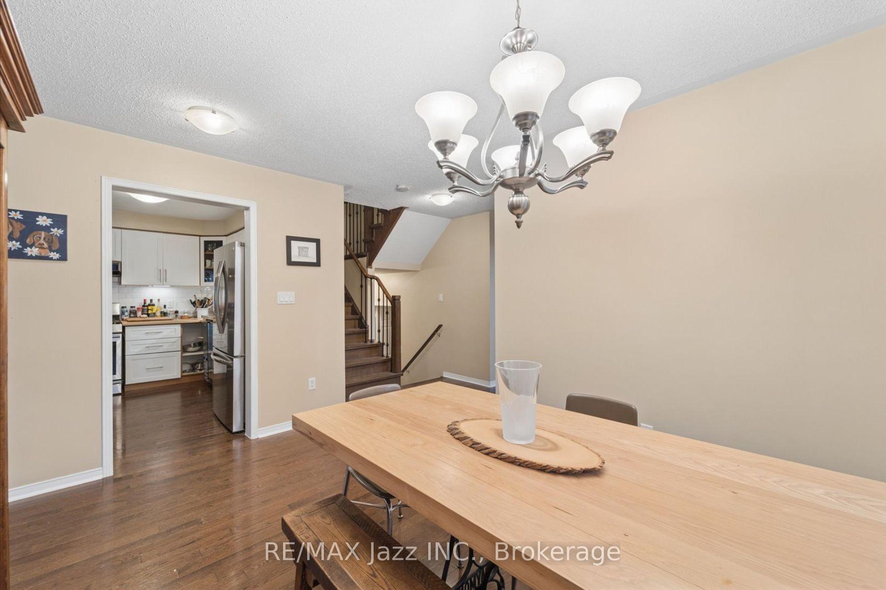 Photo 17 of 1312 Langley Circle, Oshawa, Pinecrest — HOMEH