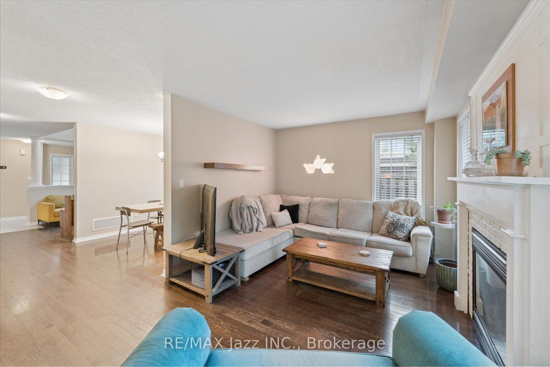 Photo 18 of 1312 Langley Circle, Oshawa, Pinecrest — HOMEH