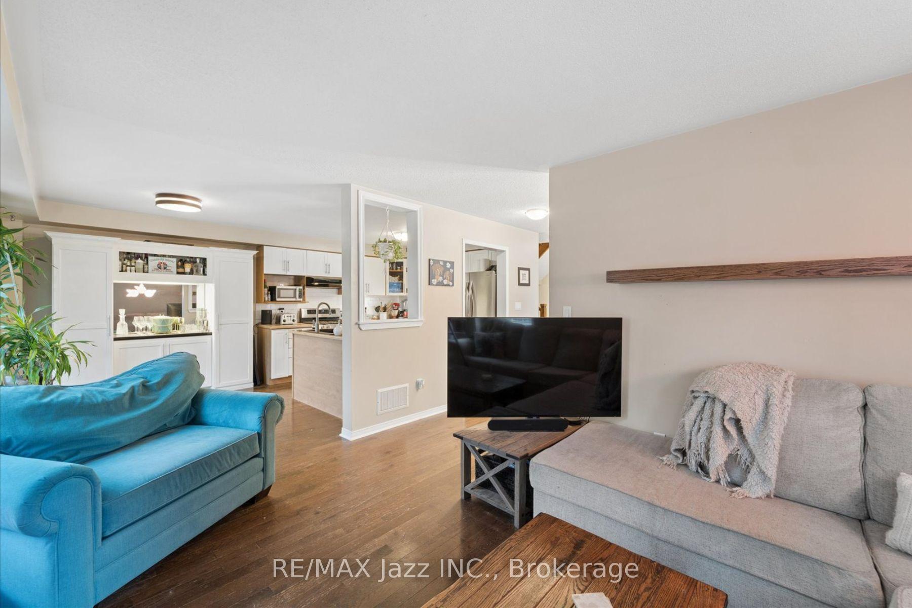 Photo 21 of 1312 Langley Circle, Oshawa, Pinecrest — HOMEH