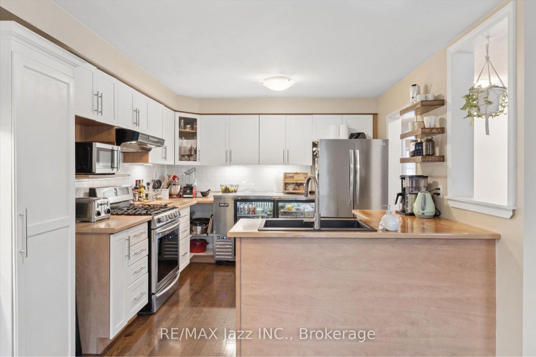 Photo 25 of 1312 Langley Circle, Oshawa, Pinecrest — HOMEH