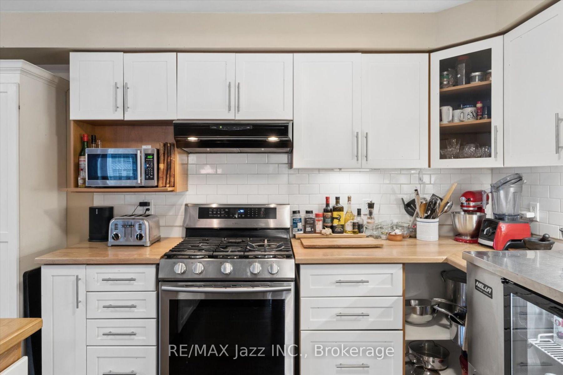Photo 28 of 1312 Langley Circle, Oshawa, Pinecrest — HOMEH