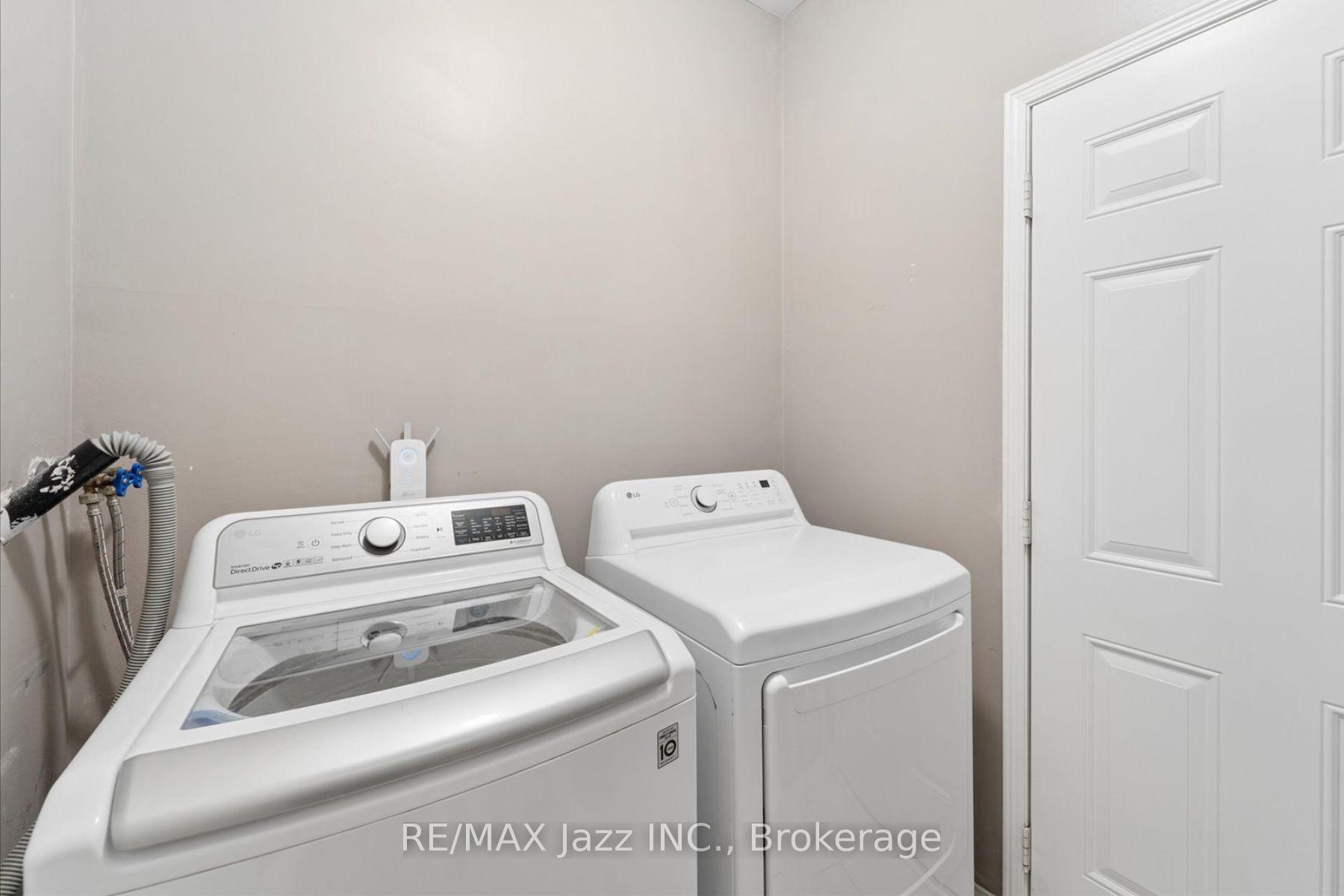 Photo 31 of 1312 Langley Circle, Oshawa, Pinecrest — HOMEH