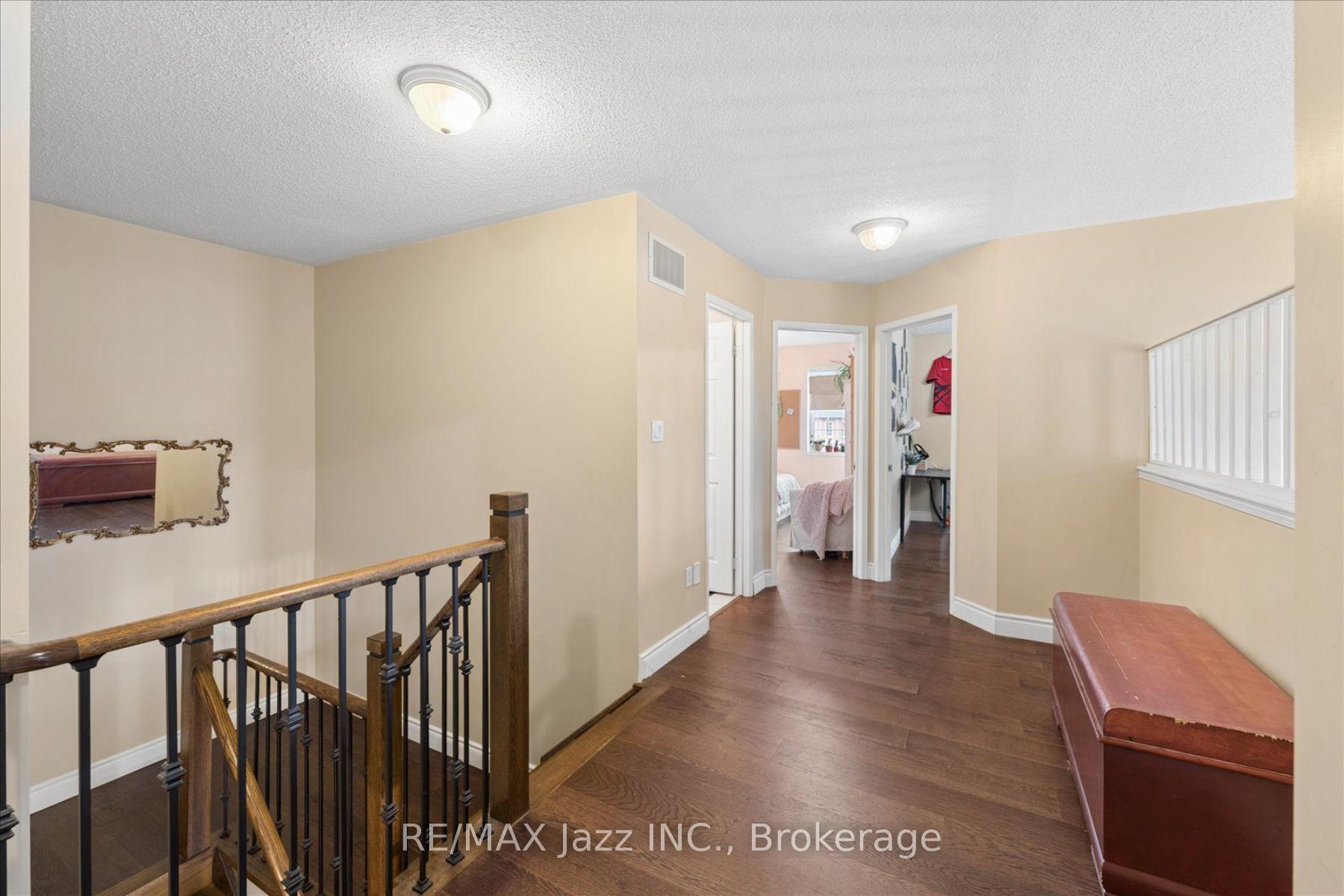 Photo 32 of 1312 Langley Circle, Oshawa, Pinecrest — HOMEH