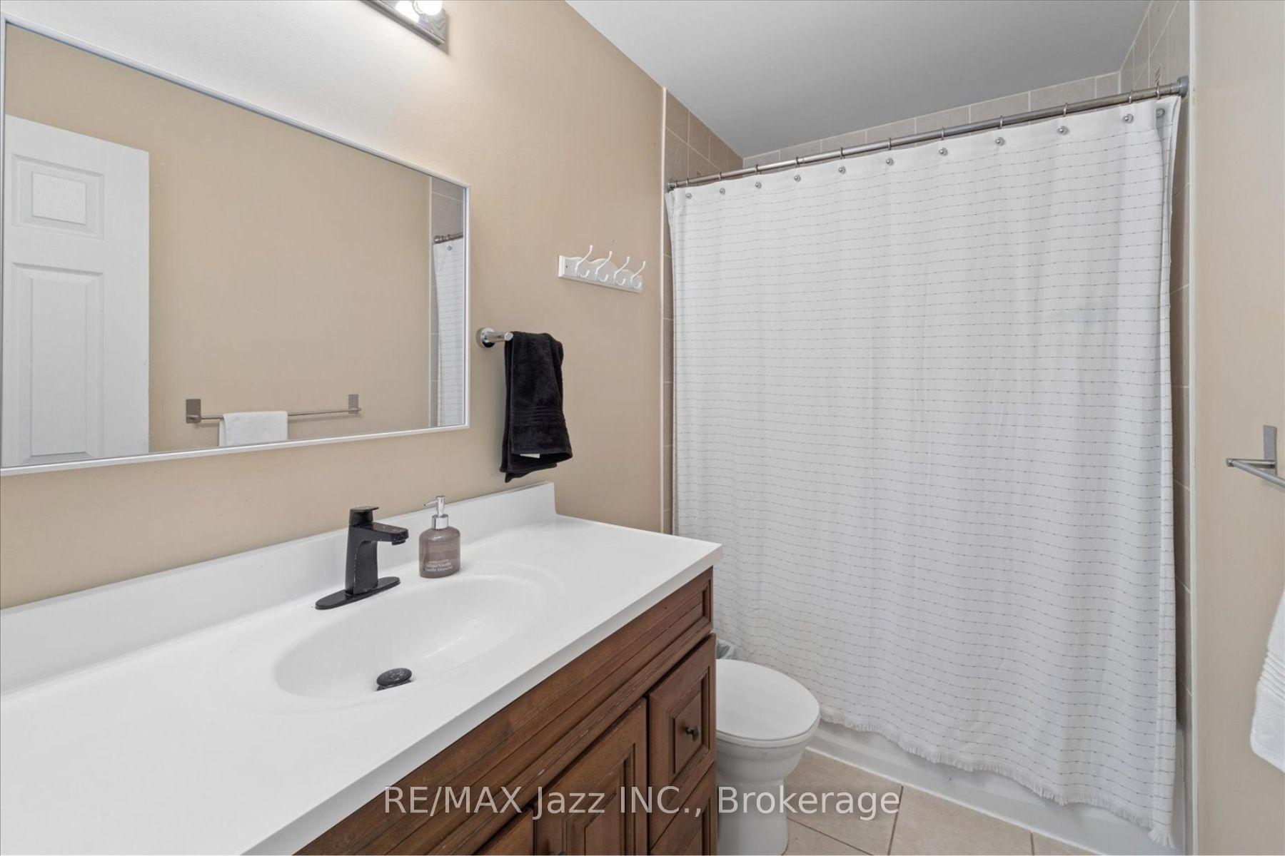 Photo 44 of 1312 Langley Circle, Oshawa, Pinecrest — HOMEH