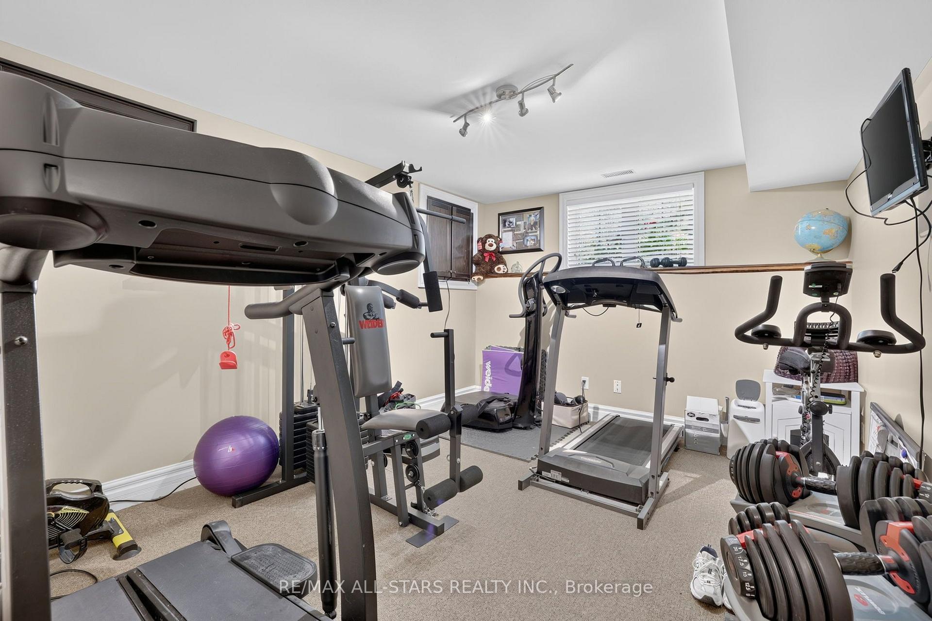 Photo 19 of 38 Evelyn Avenue, Georgina, Historic Lakeshore Communities — HOMEH