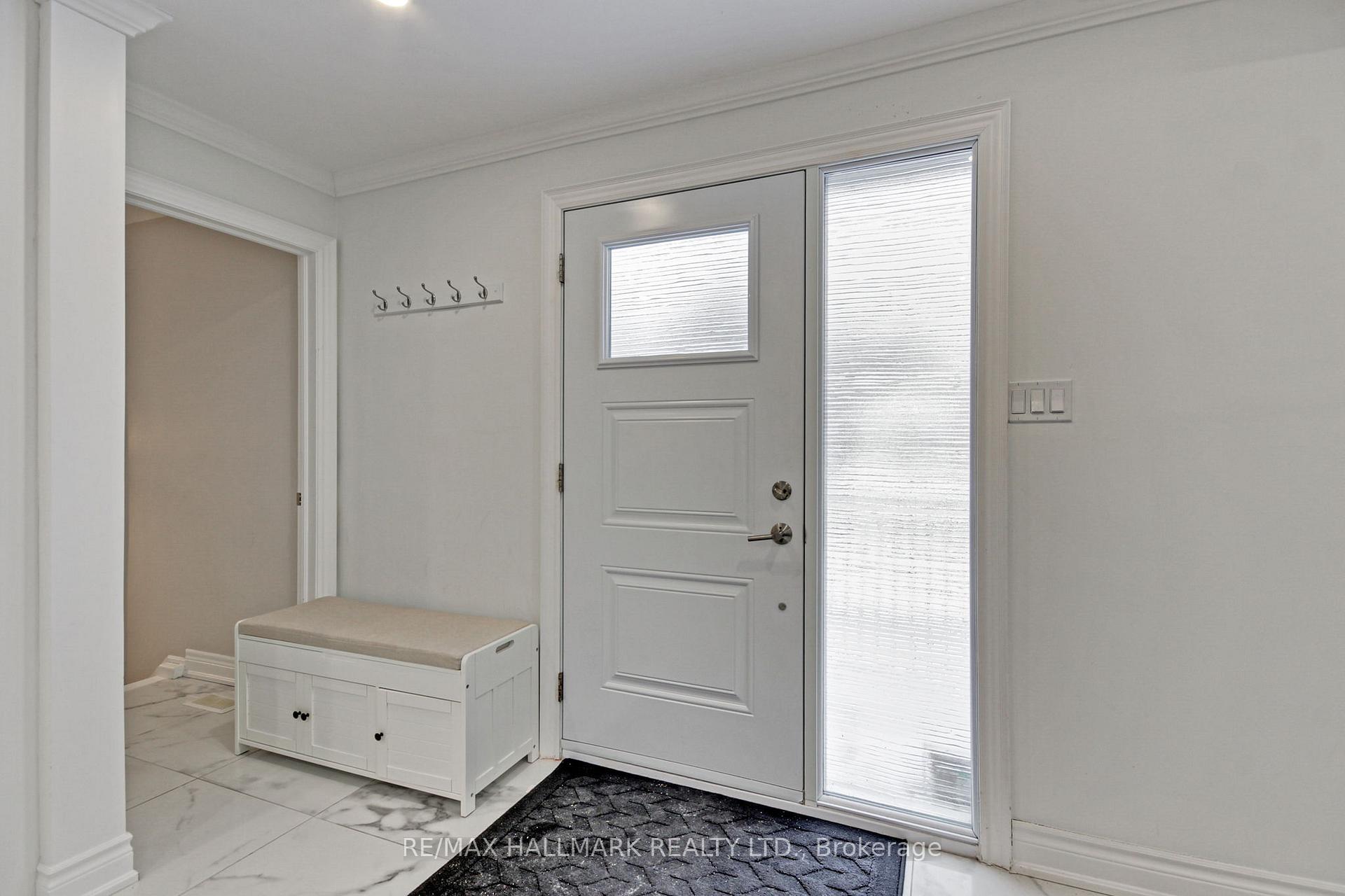 Photo 6 of 13 Patrick Drive, Aurora, Aurora Highlands — HOMEH