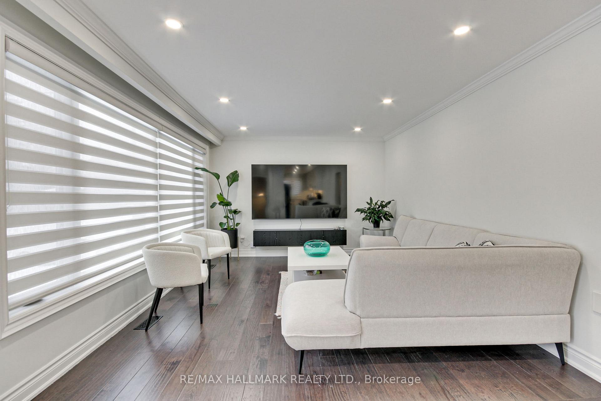Photo 12 of 13 Patrick Drive, Aurora, Aurora Highlands — HOMEH