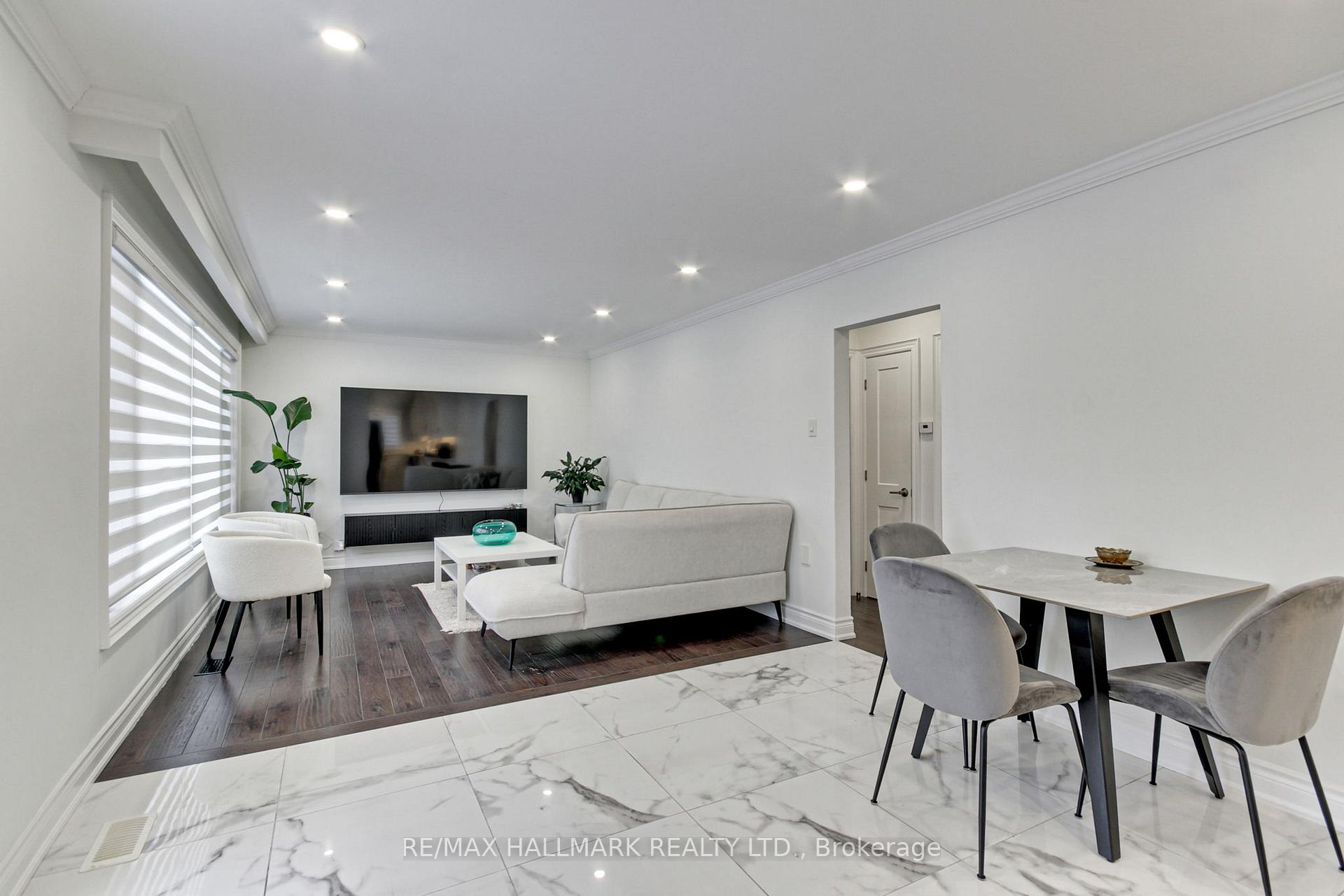 Photo 15 of 13 Patrick Drive, Aurora, Aurora Highlands — HOMEH