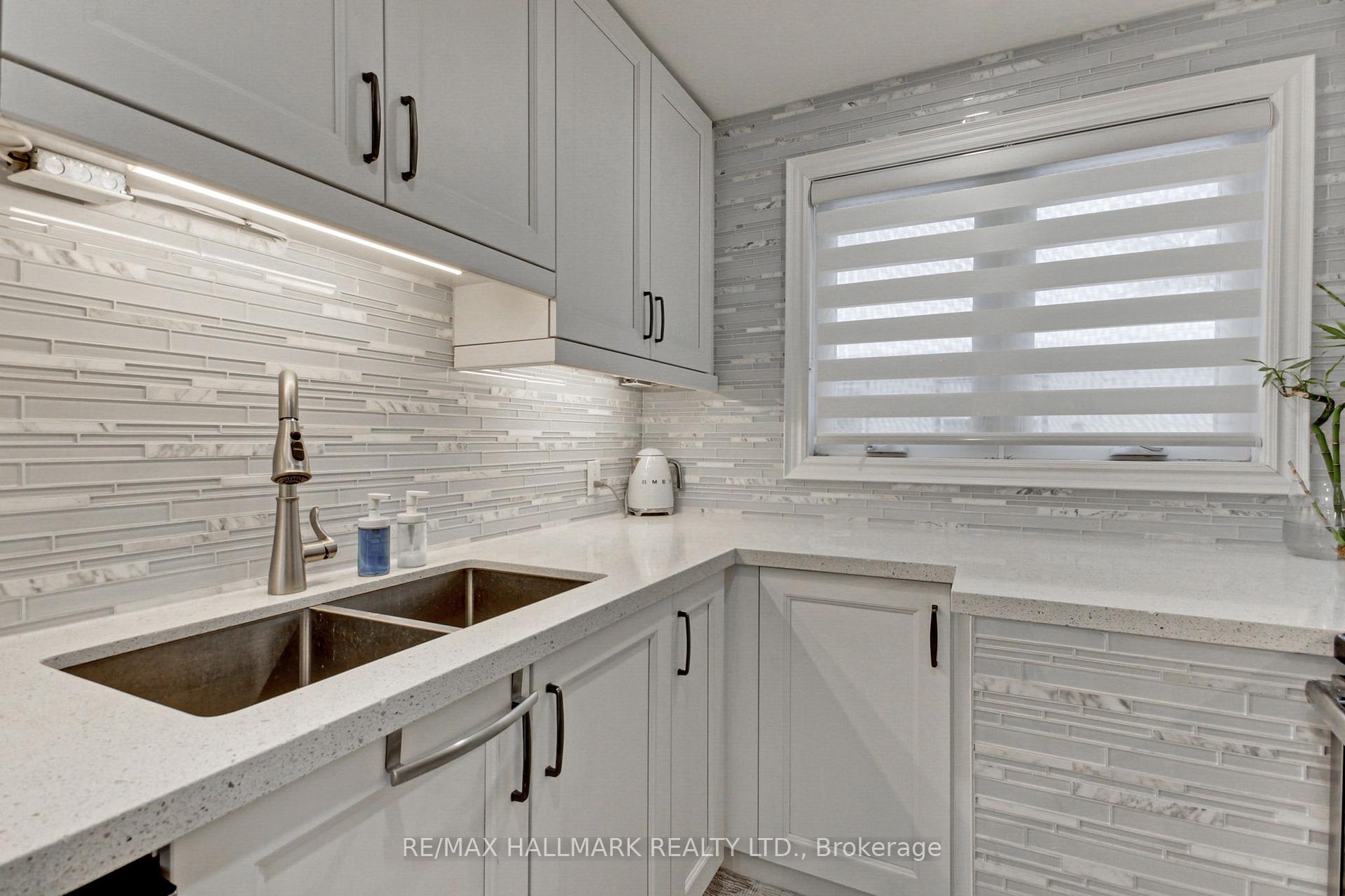 Photo 23 of 13 Patrick Drive, Aurora, Aurora Highlands — HOMEH