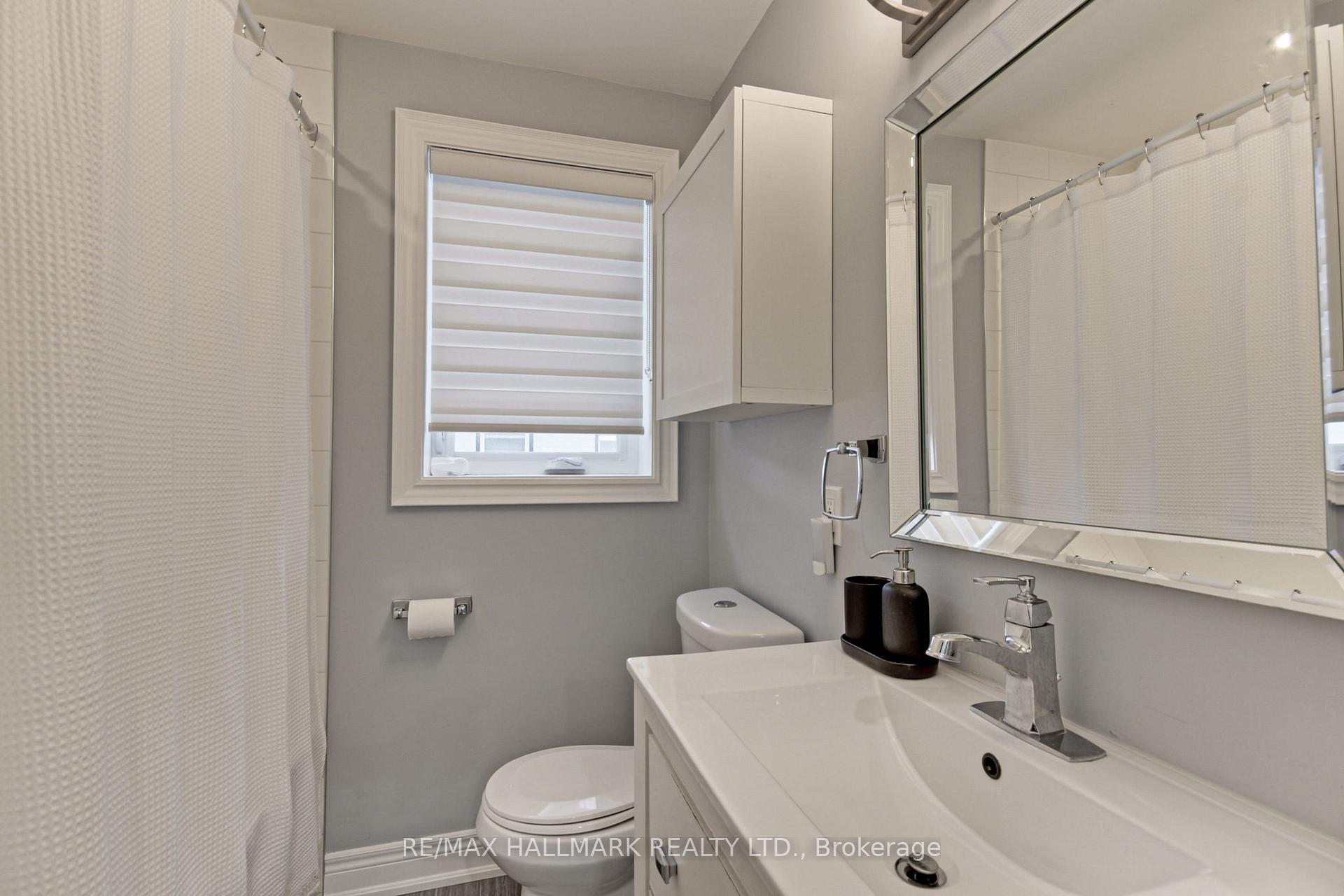 Photo 32 of 13 Patrick Drive, Aurora, Aurora Highlands — HOMEH