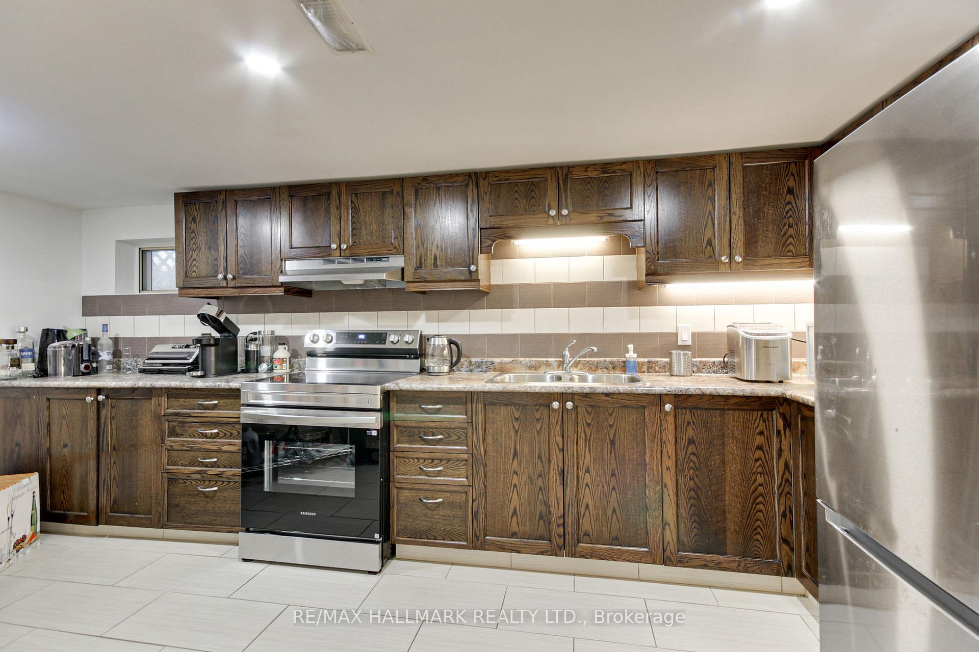 Photo 38 of 13 Patrick Drive, Aurora, Aurora Highlands — HOMEH