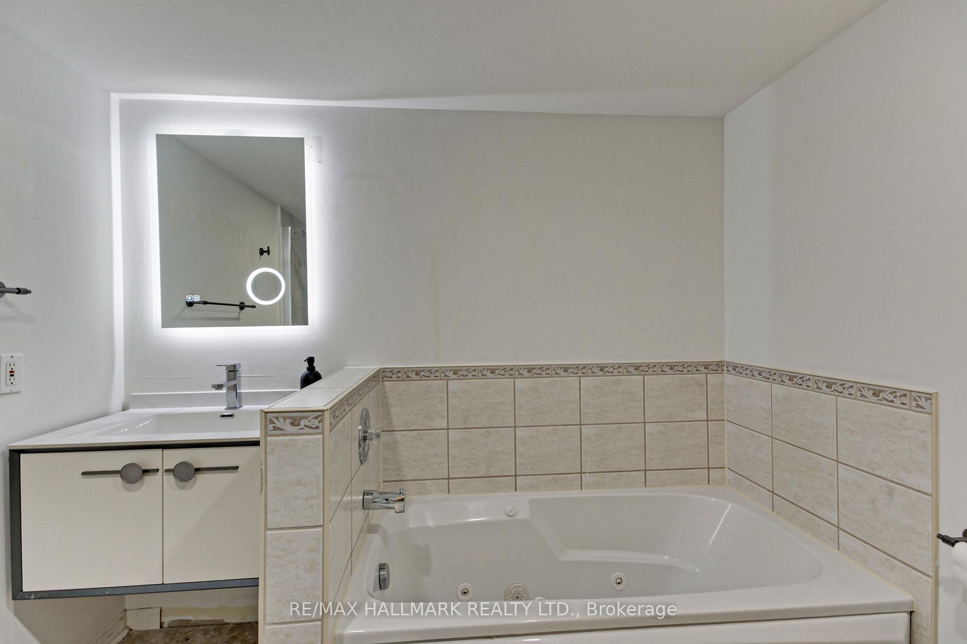 Photo 41 of 13 Patrick Drive, Aurora, Aurora Highlands — HOMEH