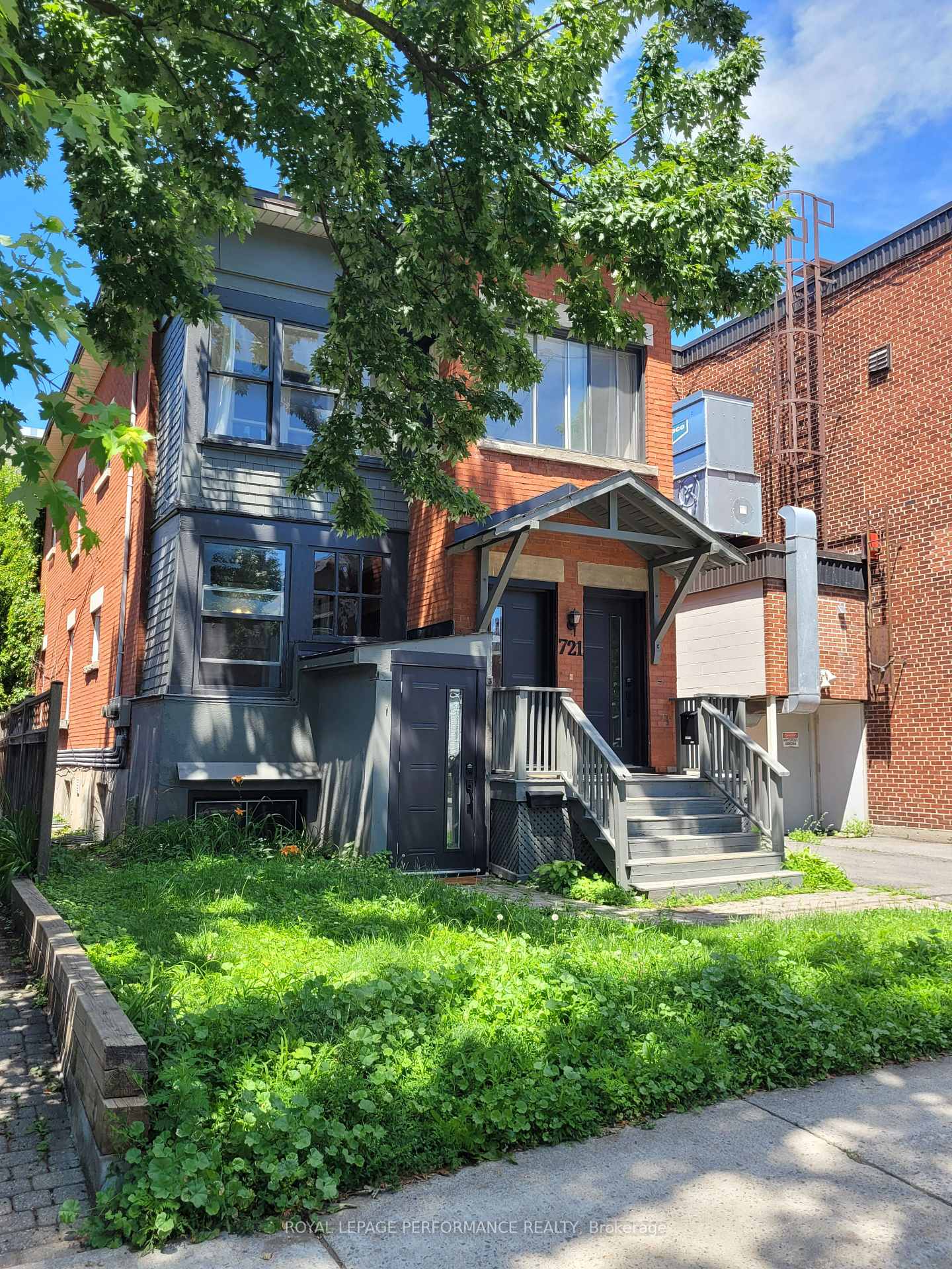 Photo 2 of 721 C Cooper Street, Ottawa, Ottawa Centre — HOMEH