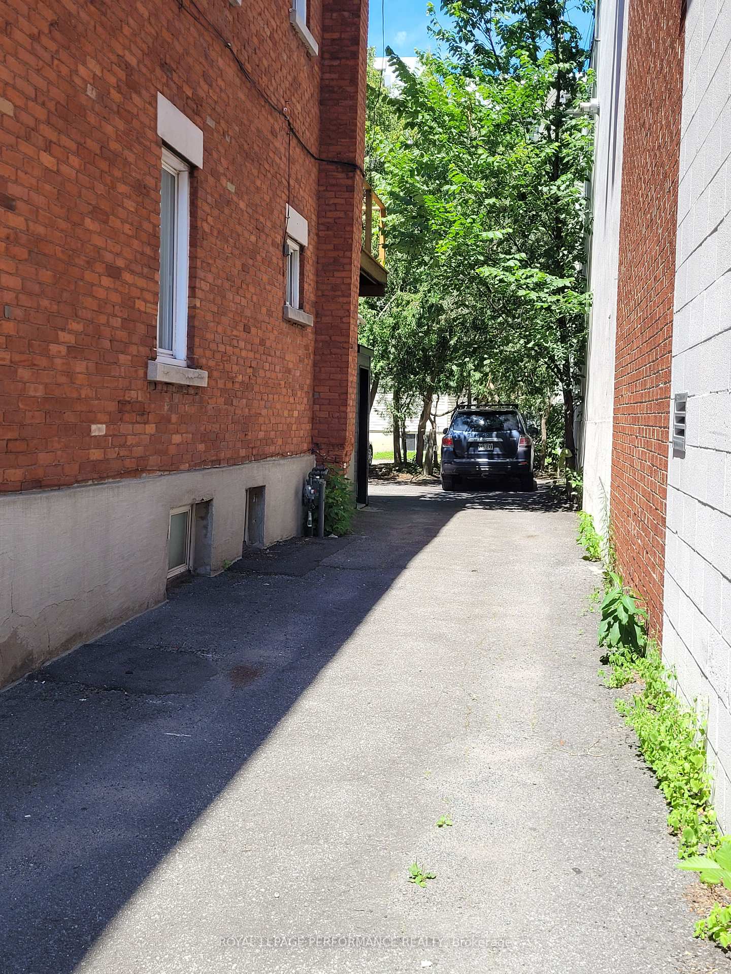 Photo 25 of 721 C Cooper Street, Ottawa, Ottawa Centre — HOMEH