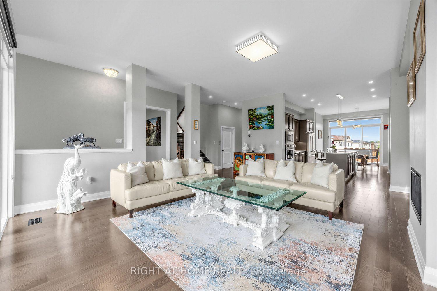 Photo 4 of 215 Port Darlington Road, Clarington, Bowmanville — HOMEH