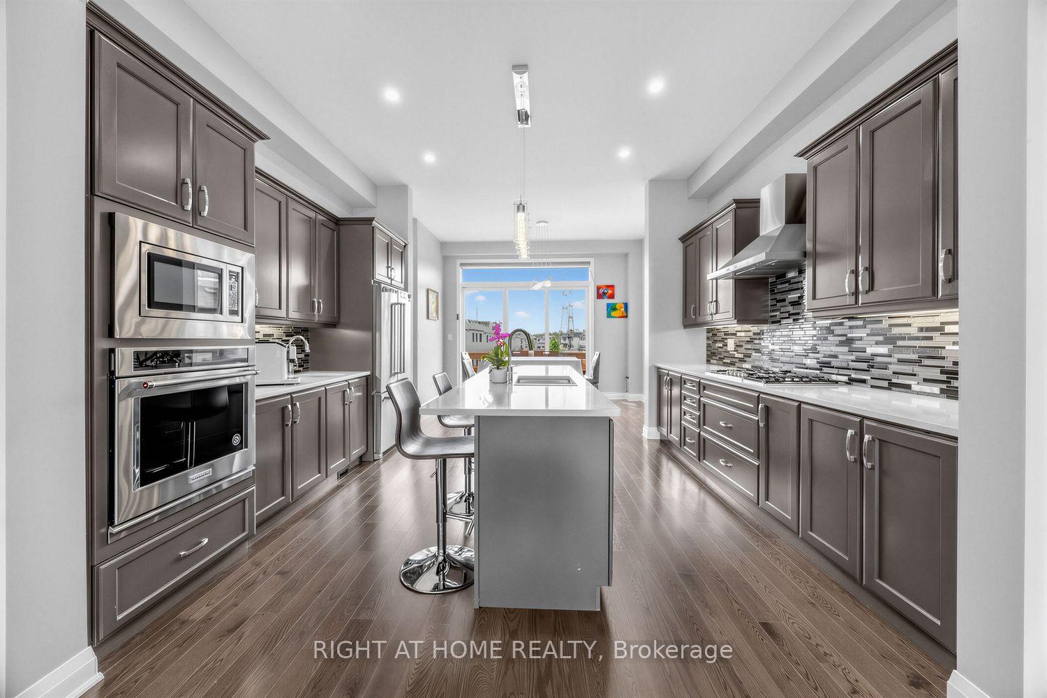 Photo 11 of 215 Port Darlington Road, Clarington, Bowmanville — HOMEH