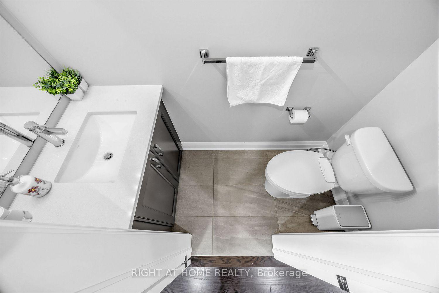 Photo 17 of 215 Port Darlington Road, Clarington, Bowmanville — HOMEH