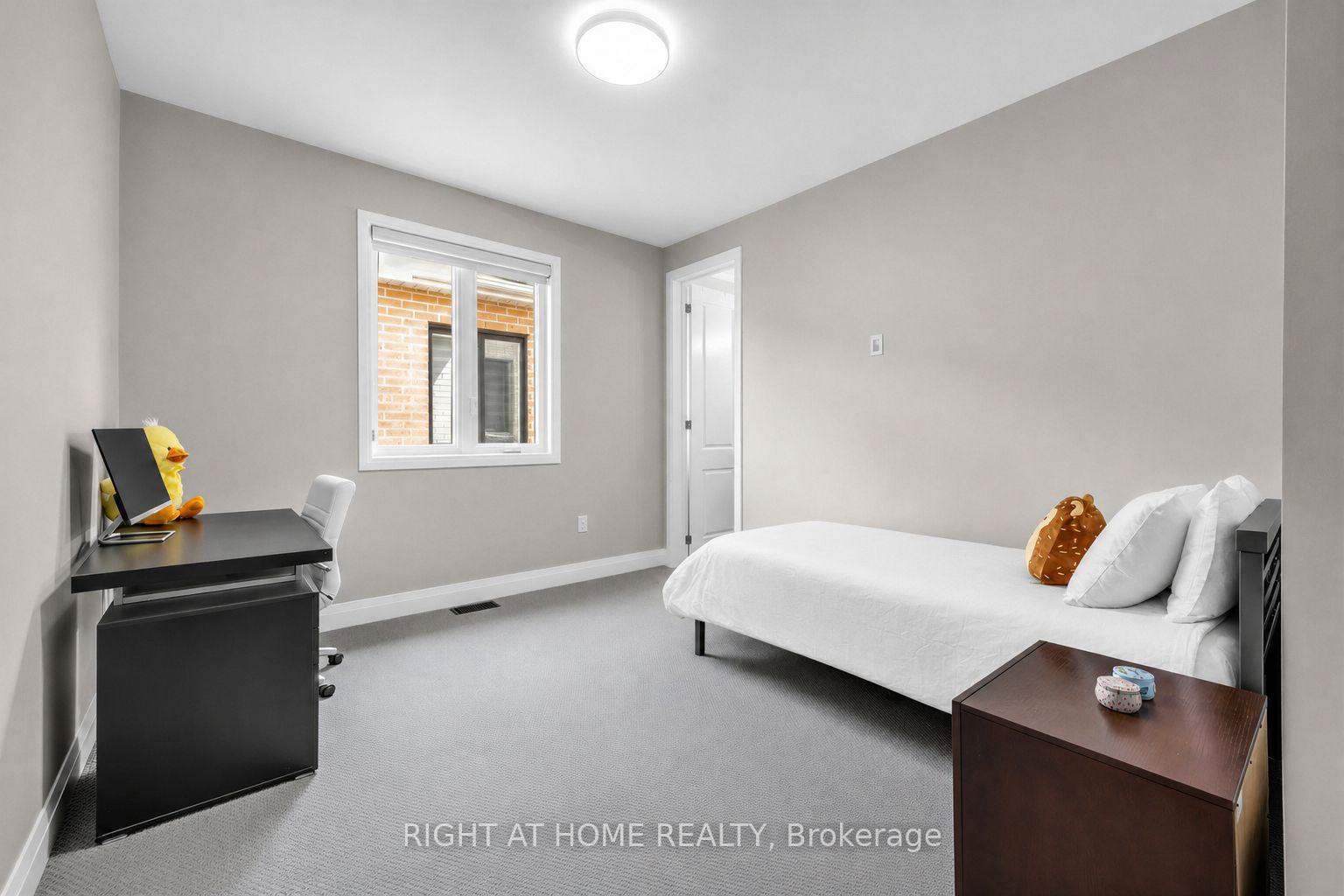 Photo 28 of 215 Port Darlington Road, Clarington, Bowmanville — HOMEH