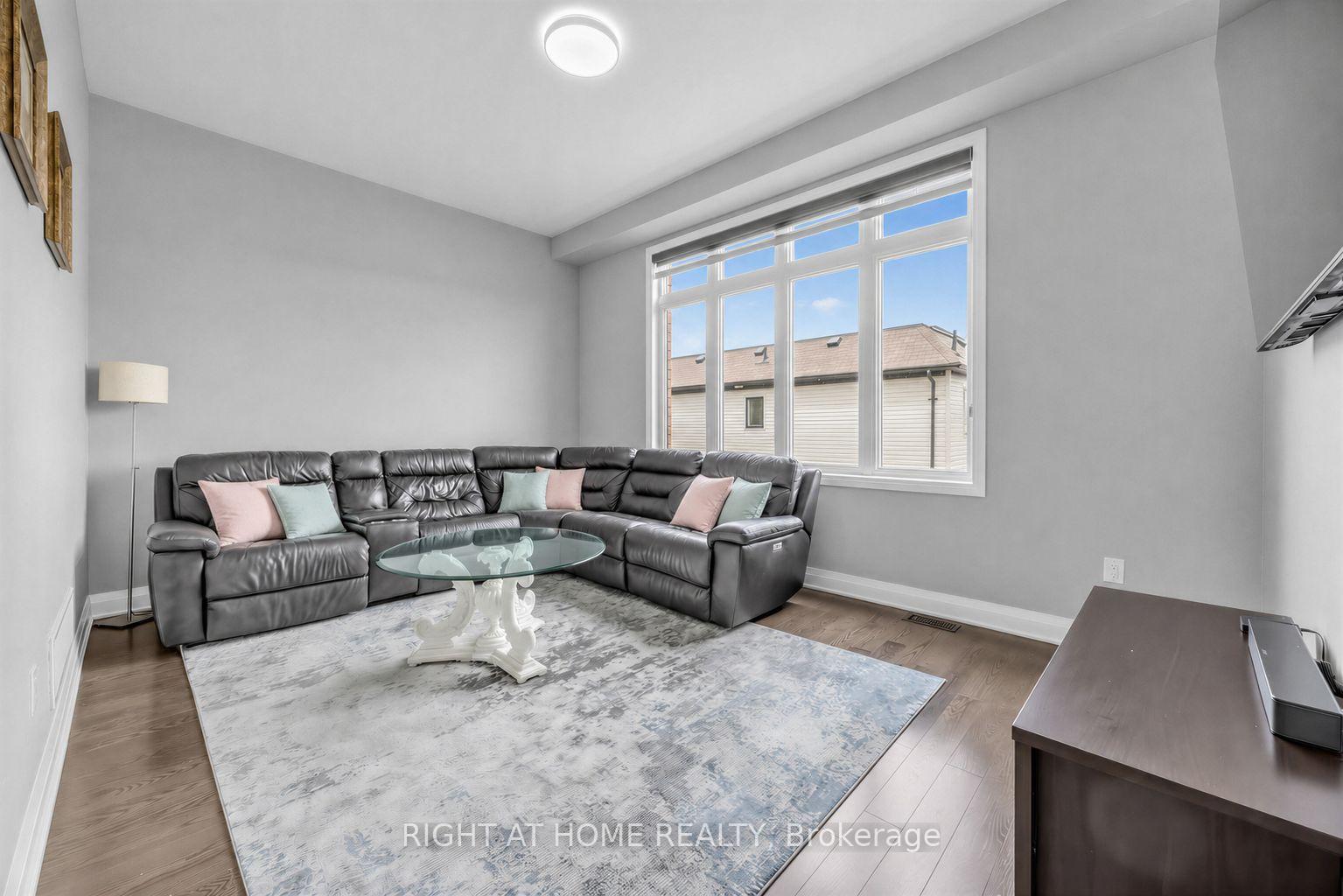 Photo 33 of 215 Port Darlington Road, Clarington, Bowmanville — HOMEH