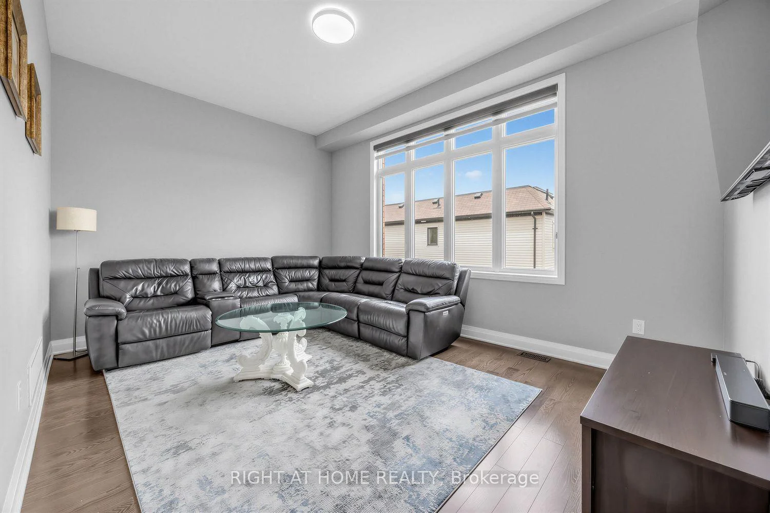 Photo 13 of 215 Port Darlington Road, Clarington, Bowmanville — HOMEH
