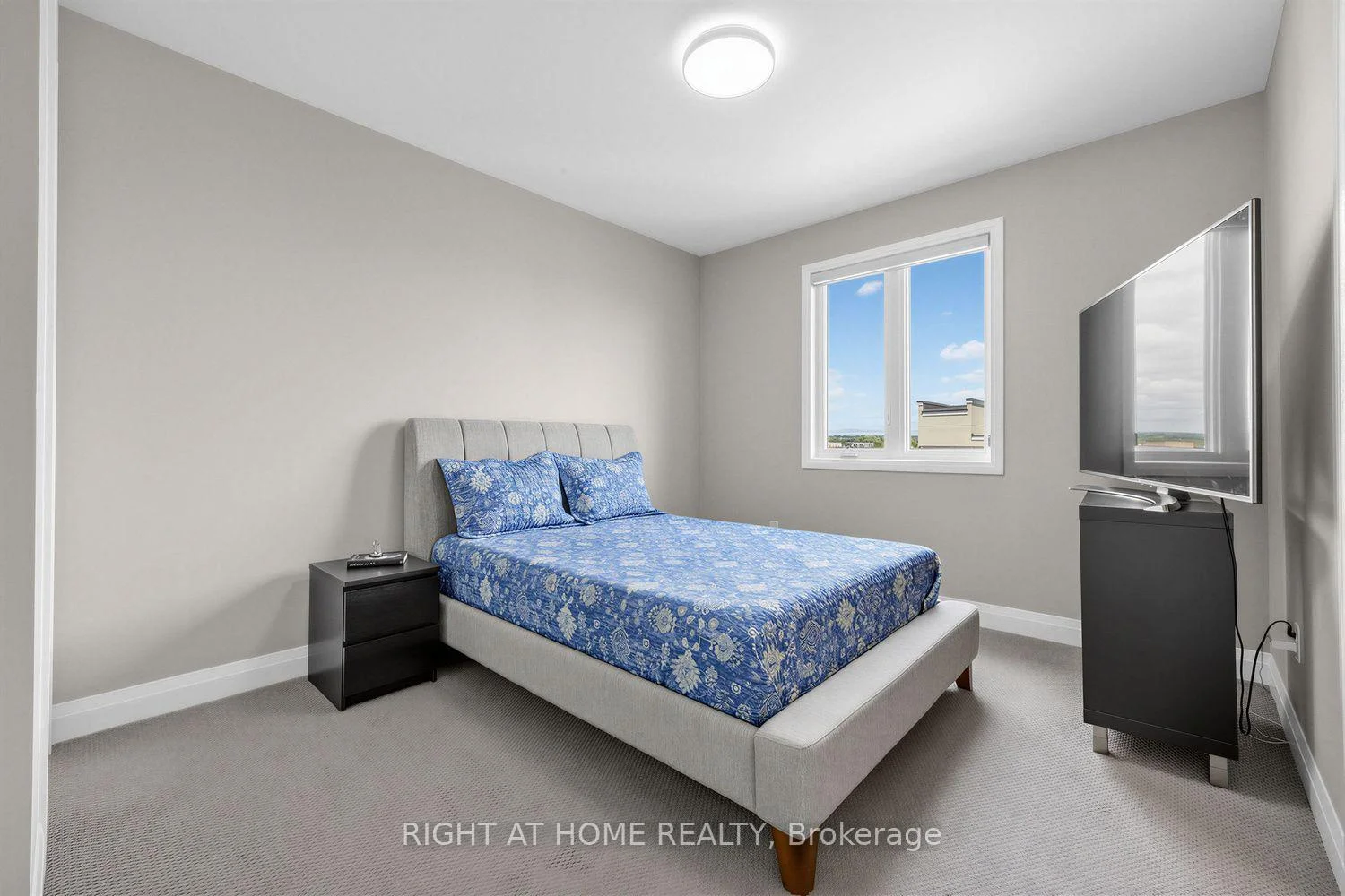 Photo 31 of 215 Port Darlington Road, Clarington, Bowmanville — HOMEH