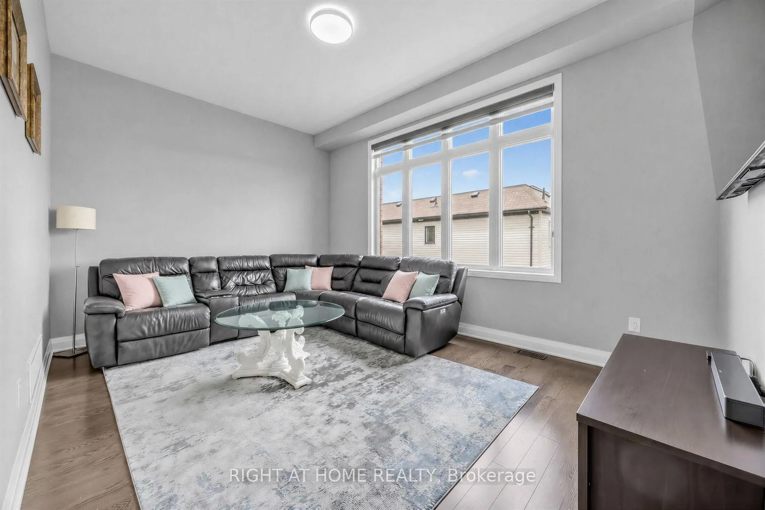 Photo 42 of 215 Port Darlington Road, Clarington, Bowmanville — HOMEH