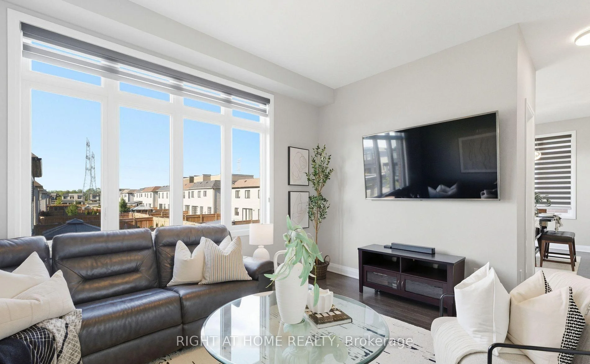 Photo 45 of 215 Port Darlington Road, Clarington, Bowmanville — HOMEH