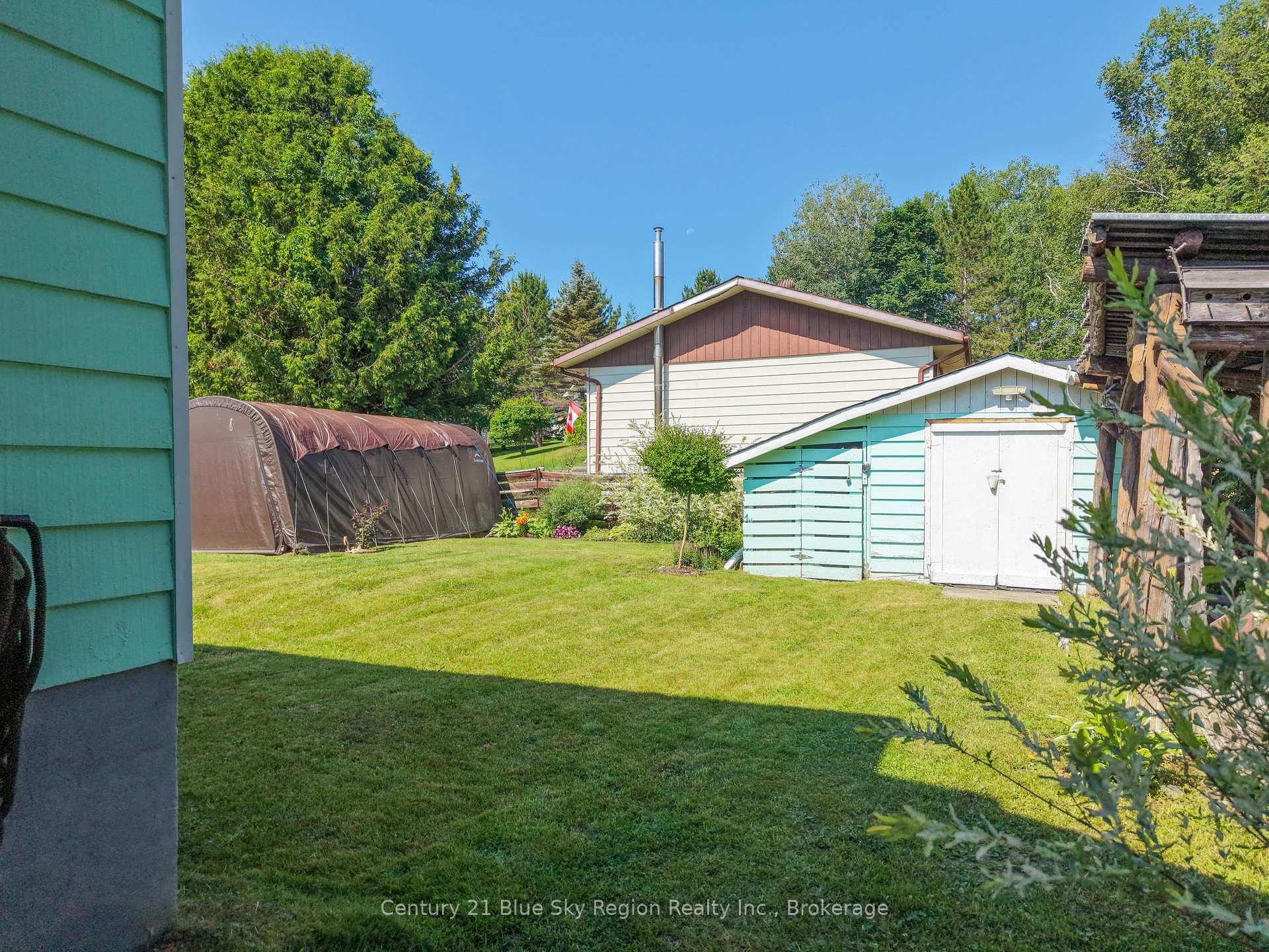 Photo 3 of 80 Spruce Drive, Temagami — HOMEH
