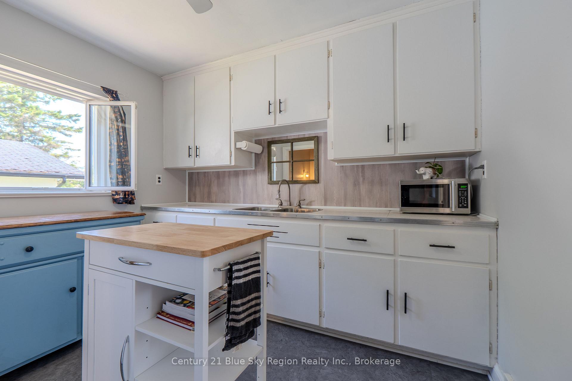 Photo 7 of 80 Spruce Drive, Temagami — HOMEH