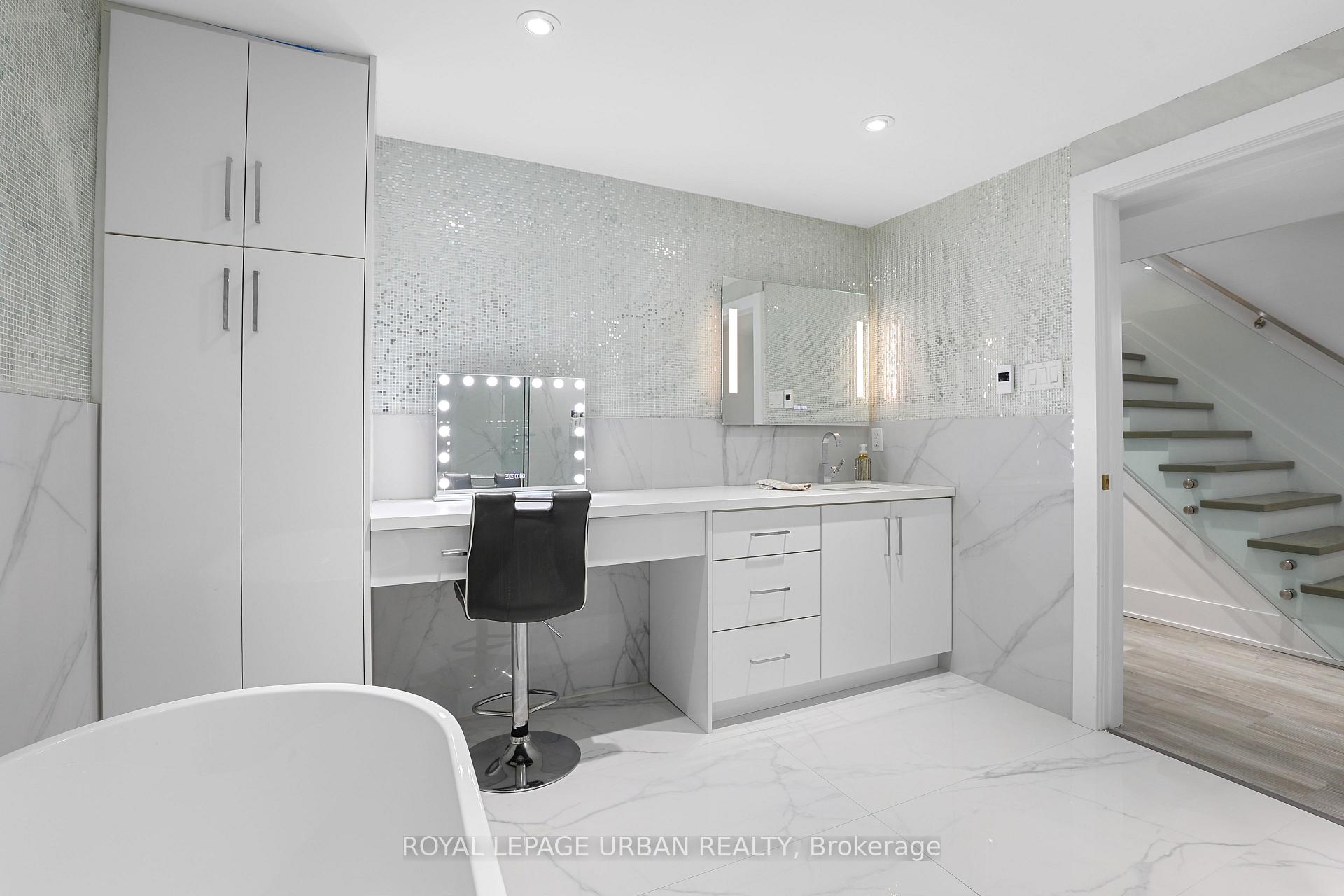 Photo 39 of 182 Parkview Hill Crescent, Toronto, O'Connor-Parkview — HOMEH