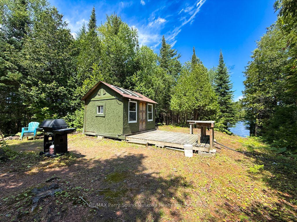 Photo 9 of 473 North Meadowcove Road, Whitestone, Dunchurch — HOMEH