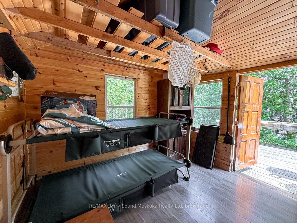 Photo 12 of 473 North Meadowcove Road, Whitestone, Dunchurch — HOMEH