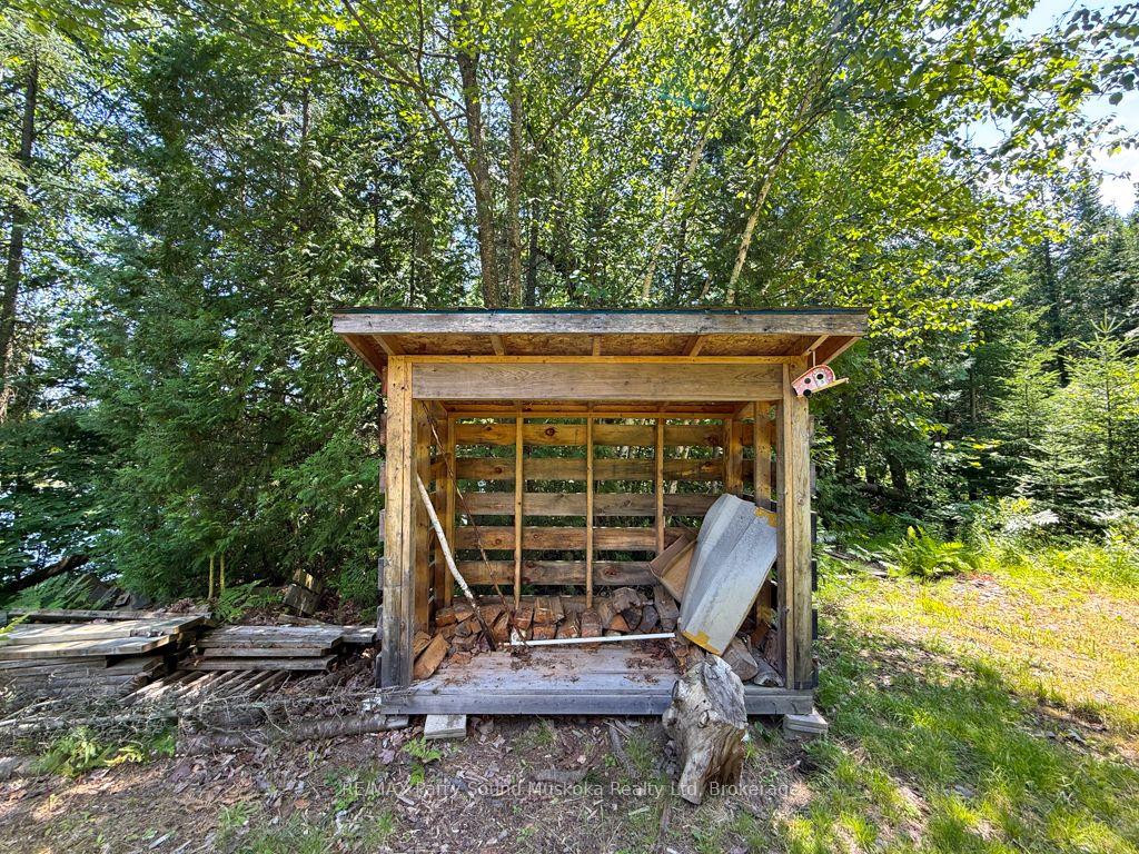 Photo 15 of 473 North Meadowcove Road, Whitestone, Dunchurch — HOMEH