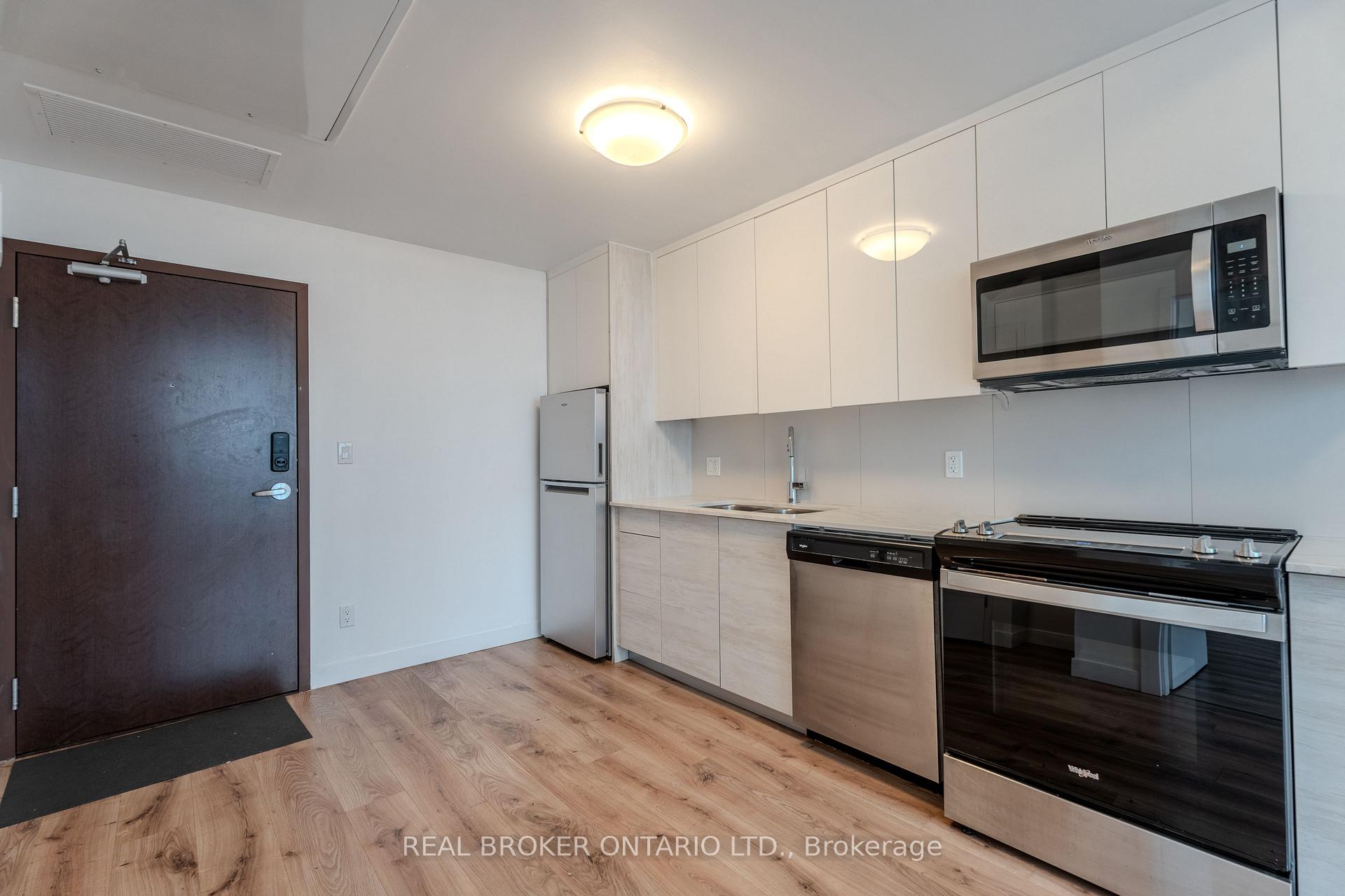 Photo 4 of Unit 2208, 60 Frederick Street, Kitchener, Civic Centre — HOMEH