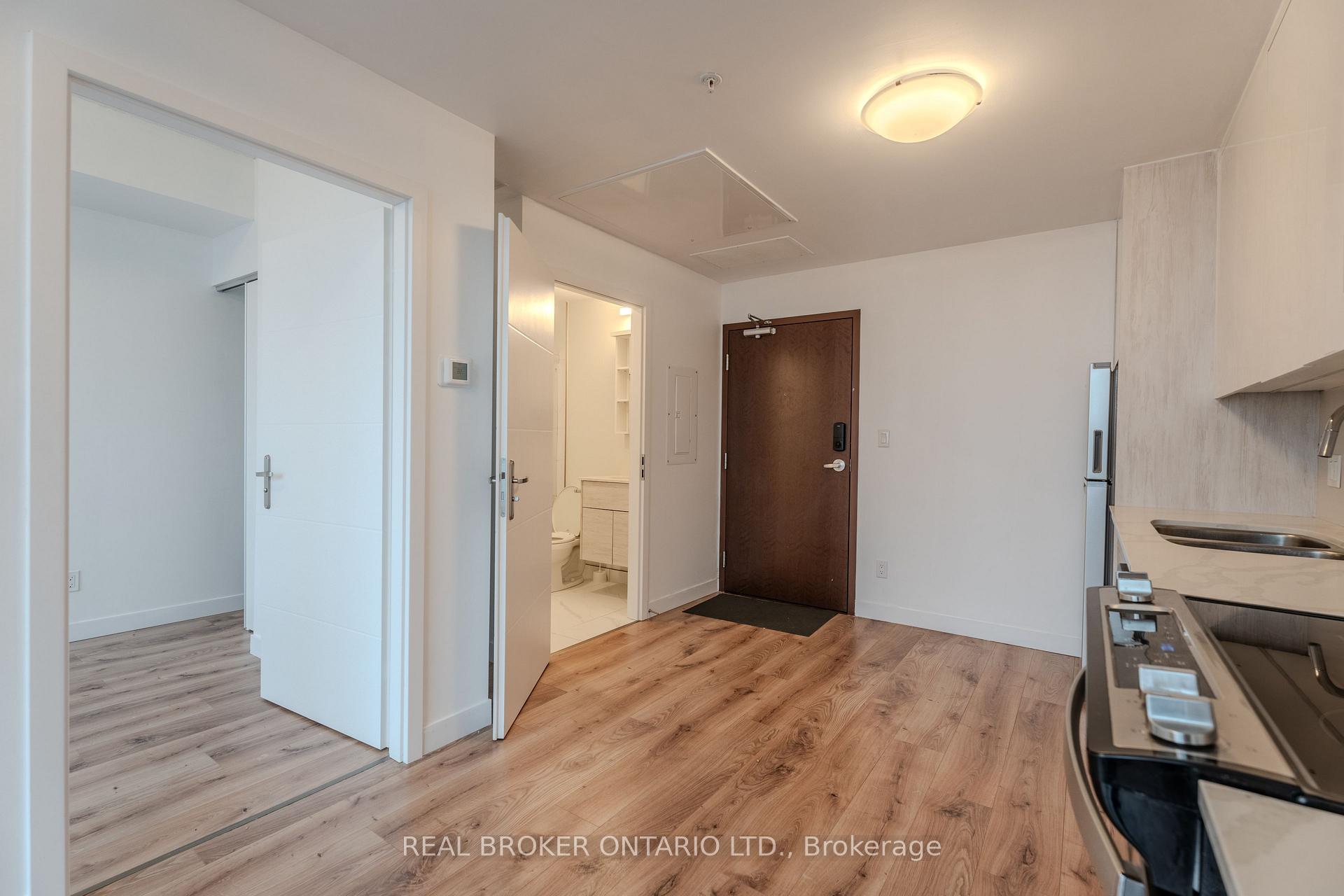 Photo 6 of Unit 2208, 60 Frederick Street, Kitchener, Civic Centre — HOMEH