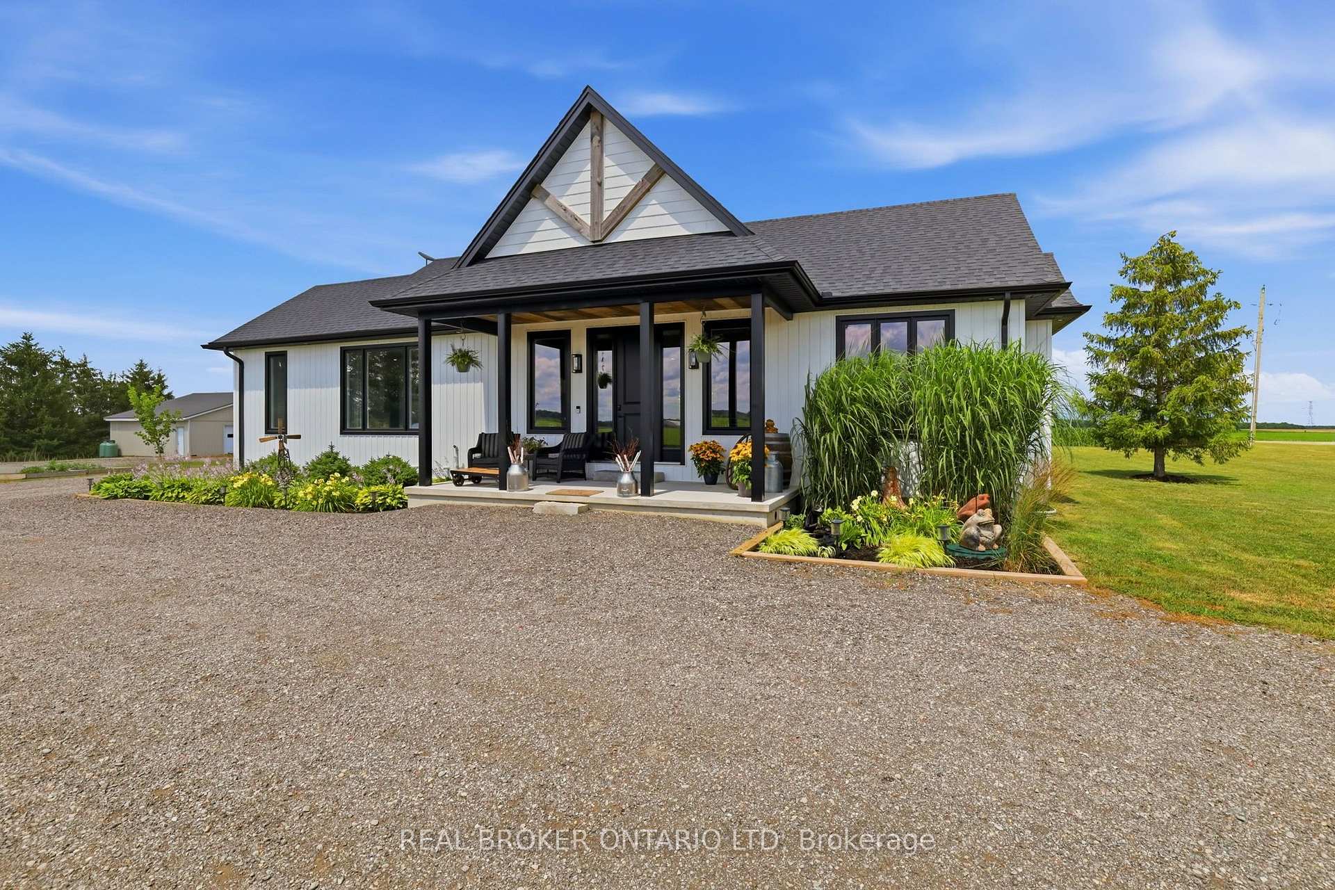 Photo 3 of 25515 Coldstream Road, Middlesex Centre, Denfield — HOMEH