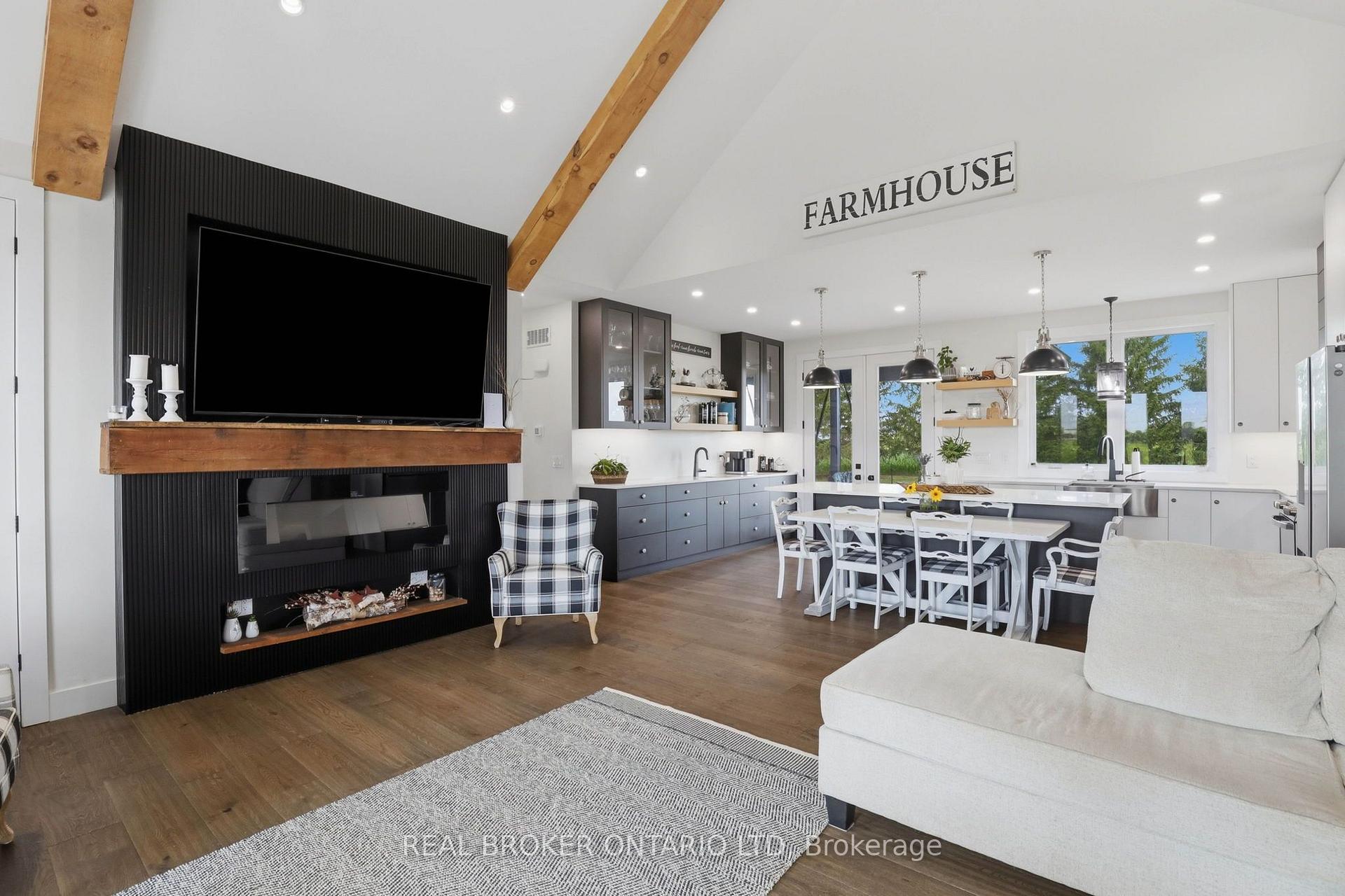 Photo 10 of 25515 Coldstream Road, Middlesex Centre, Denfield — HOMEH