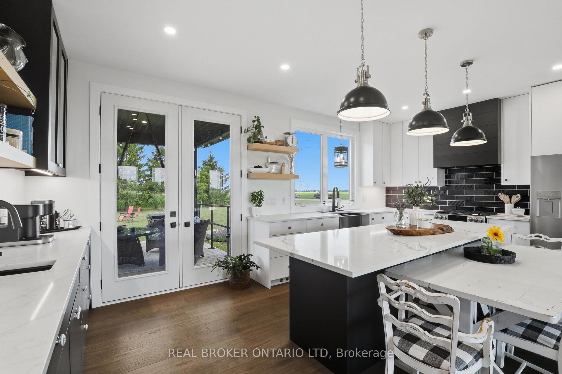 Photo 18 of 25515 Coldstream Road, Middlesex Centre, Denfield — HOMEH