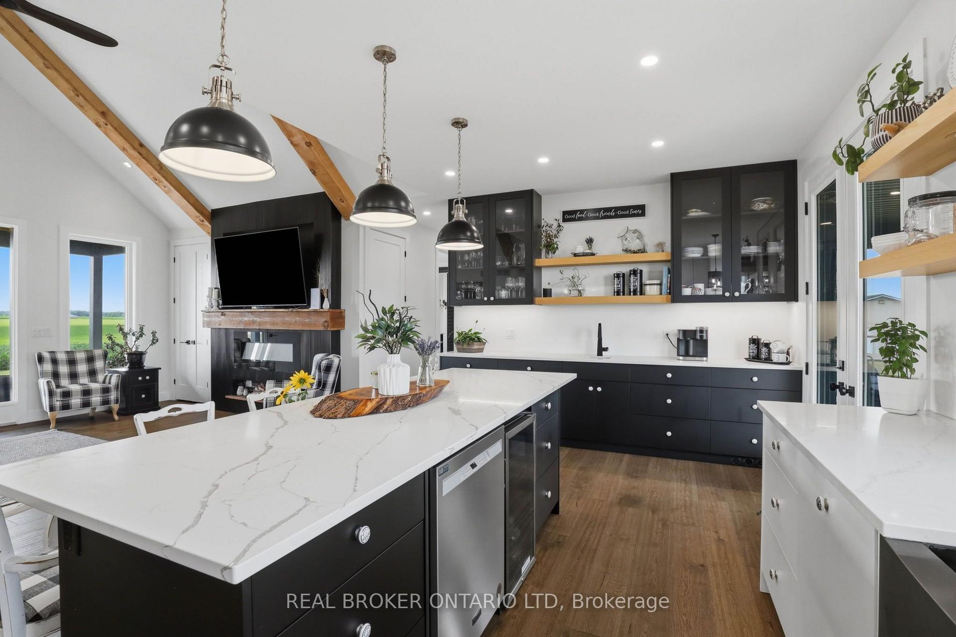 Photo 21 of 25515 Coldstream Road, Middlesex Centre, Denfield — HOMEH