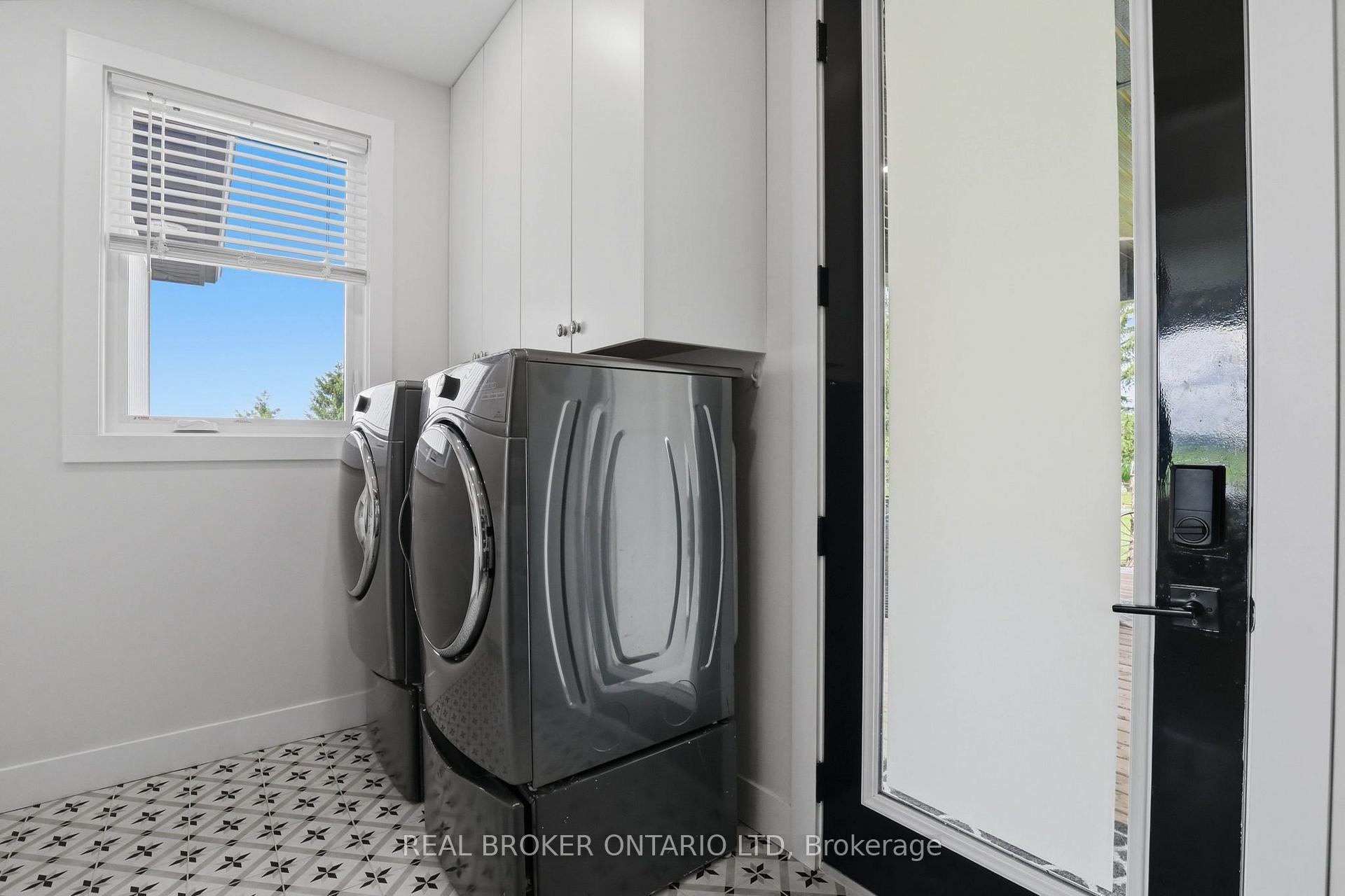 Photo 29 of 25515 Coldstream Road, Middlesex Centre, Denfield — HOMEH