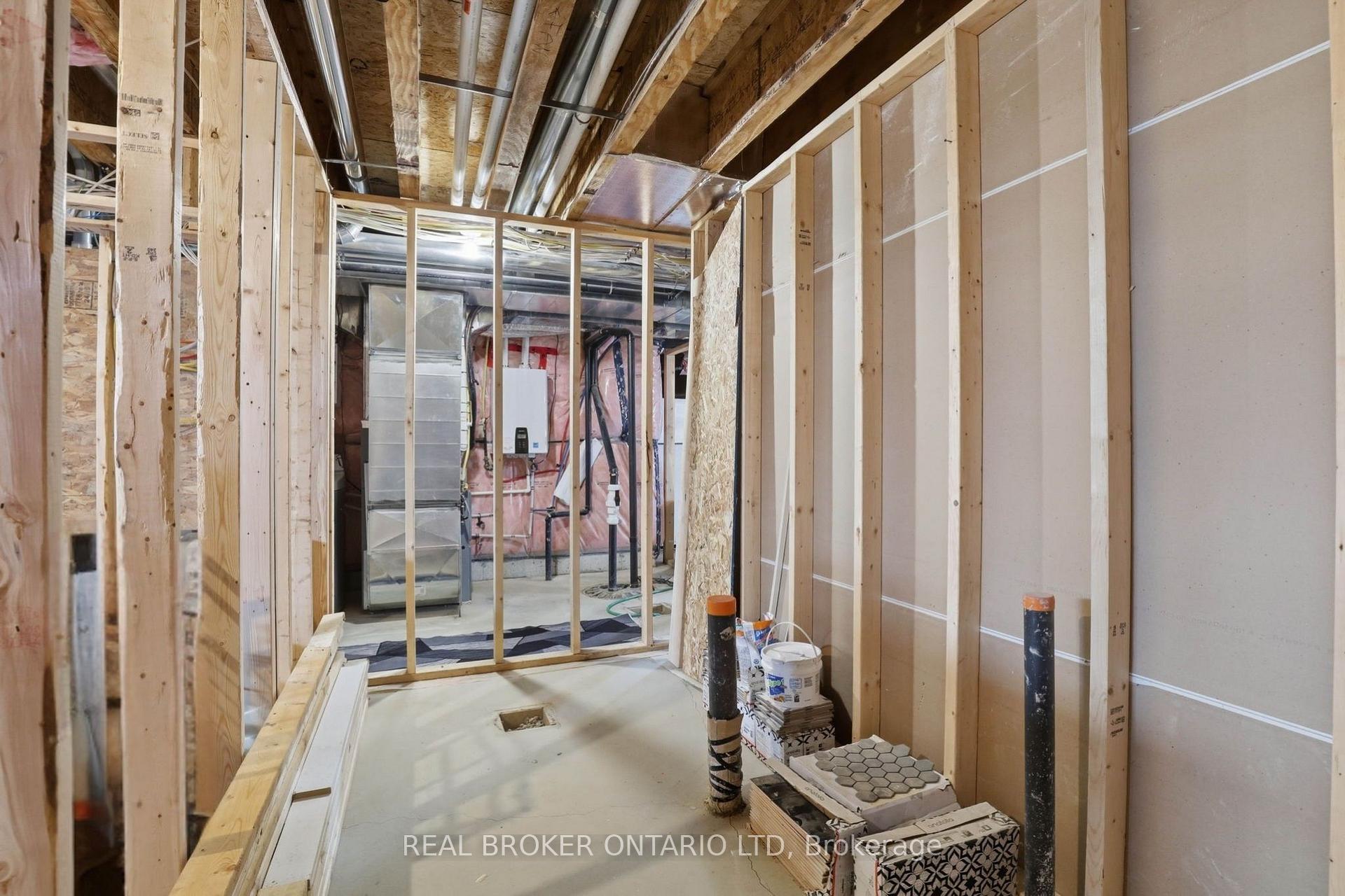 Photo 44 of 25515 Coldstream Road, Middlesex Centre, Denfield — HOMEH