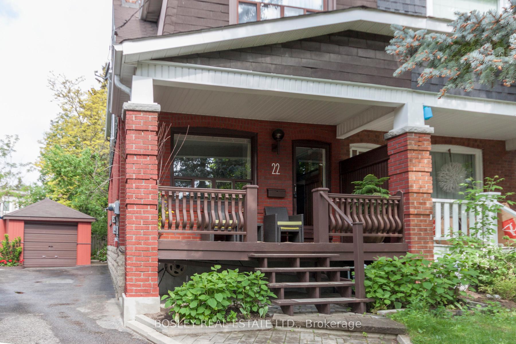 Photo 2 of 22 Martin Crescent, Toronto, Mount Pleasant East — HOMEH
