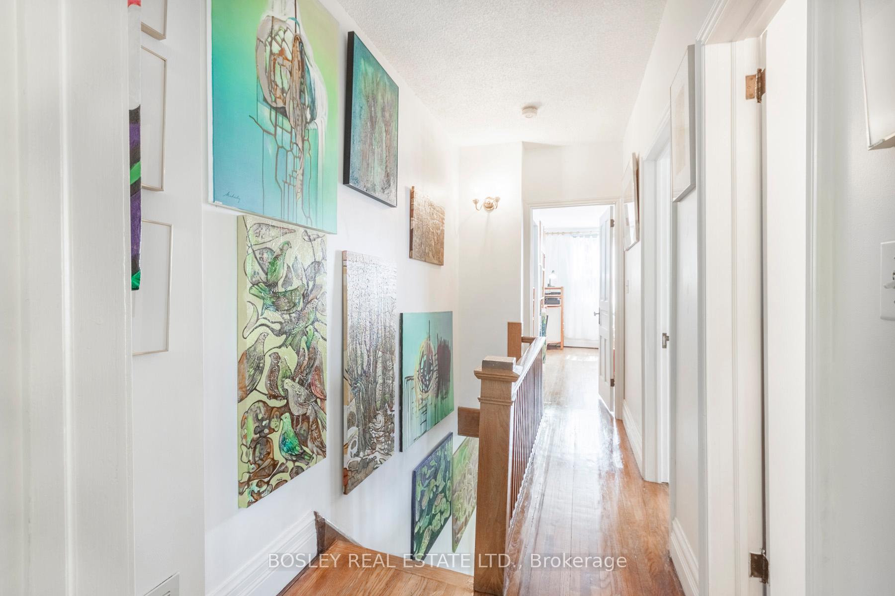 Photo 13 of 22 Martin Crescent, Toronto, Mount Pleasant East — HOMEH