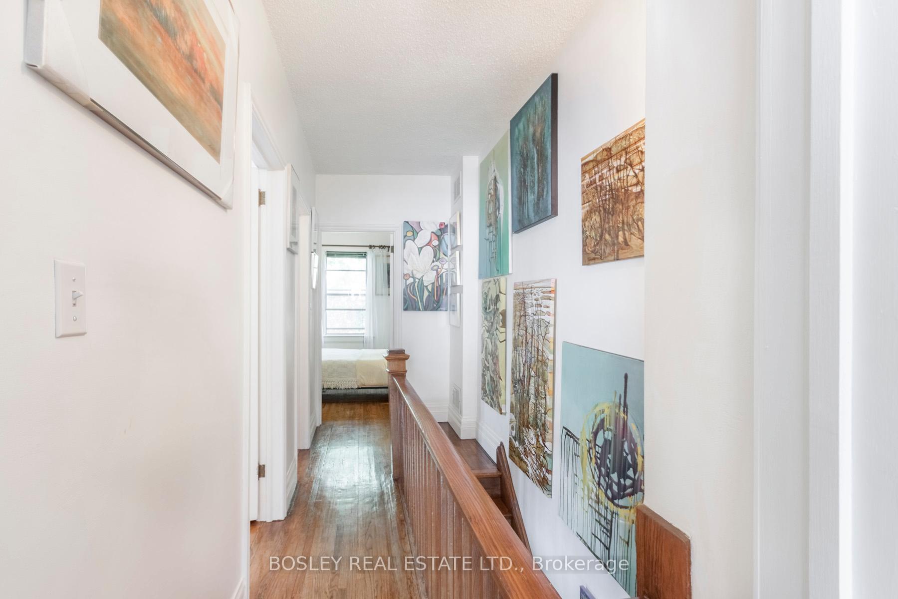 Photo 14 of 22 Martin Crescent, Toronto, Mount Pleasant East — HOMEH