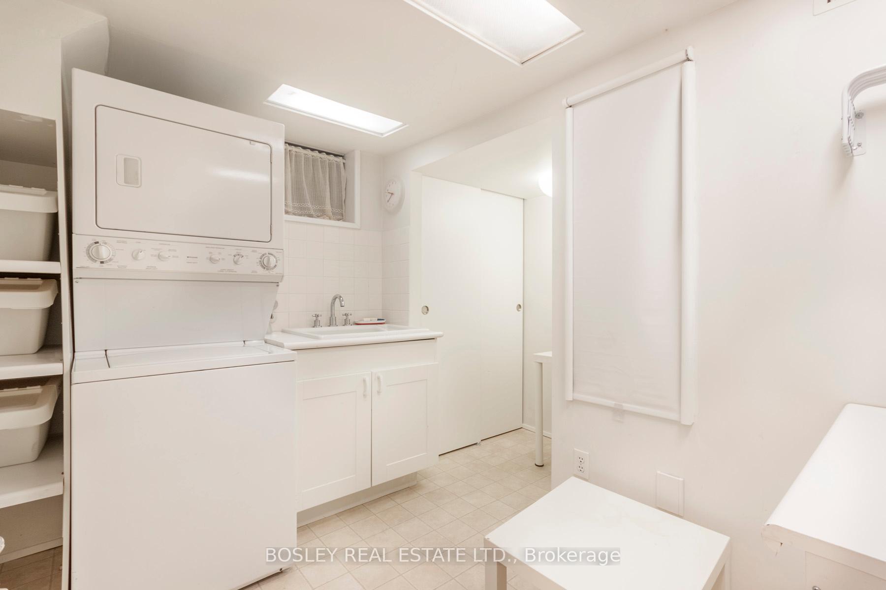 Photo 27 of 22 Martin Crescent, Toronto, Mount Pleasant East — HOMEH