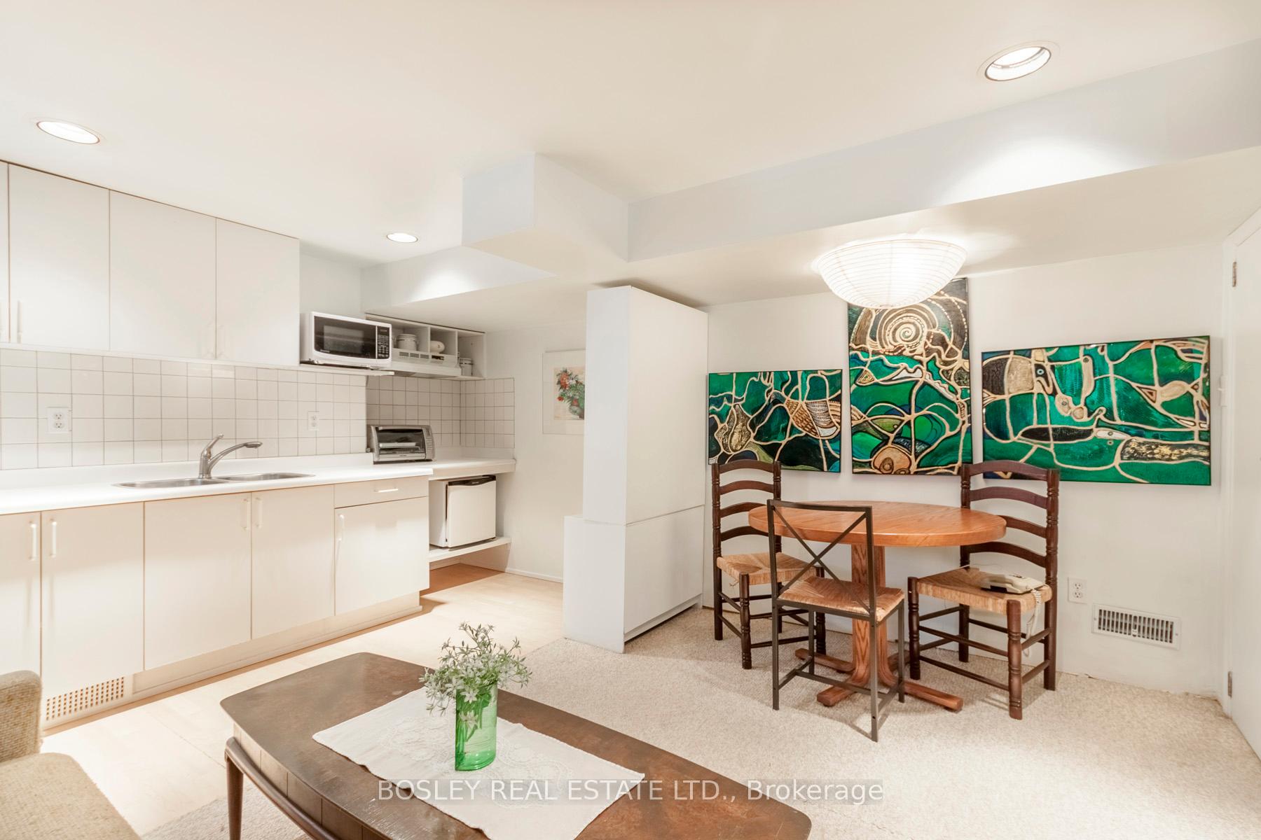 Photo 31 of 22 Martin Crescent, Toronto, Mount Pleasant East — HOMEH