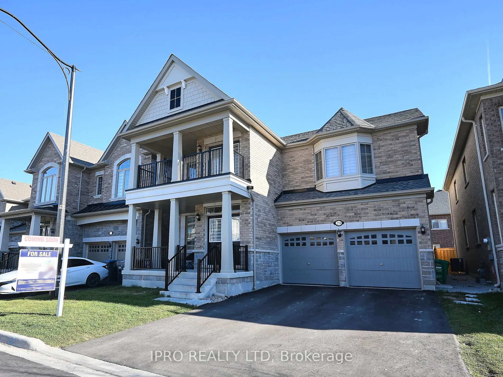 Photo 2 of 29 Junior Road, Brampton, Northwest Brampton — HOMEH