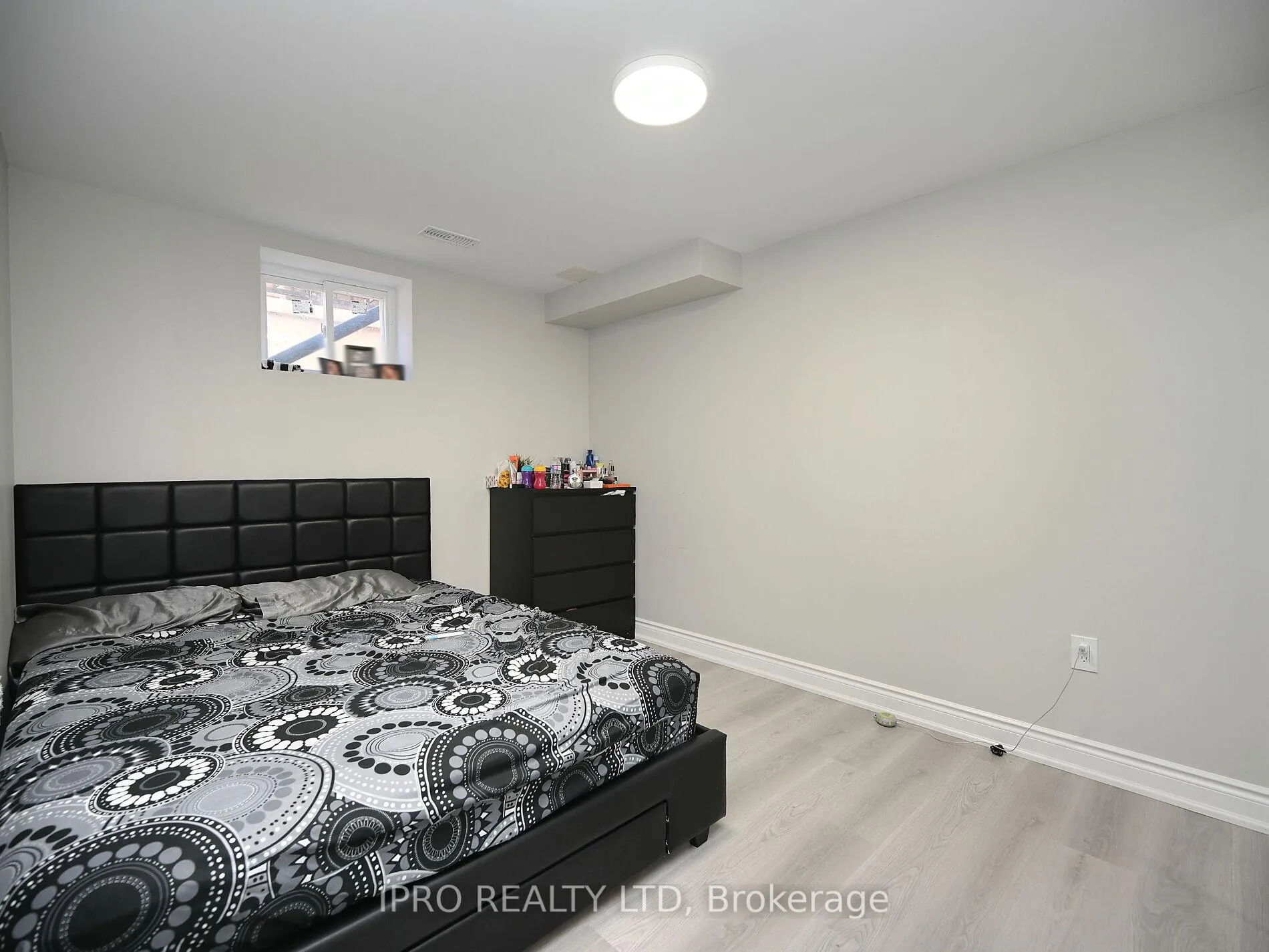 Photo 34 of 29 Junior Road, Brampton, Northwest Brampton — HOMEH